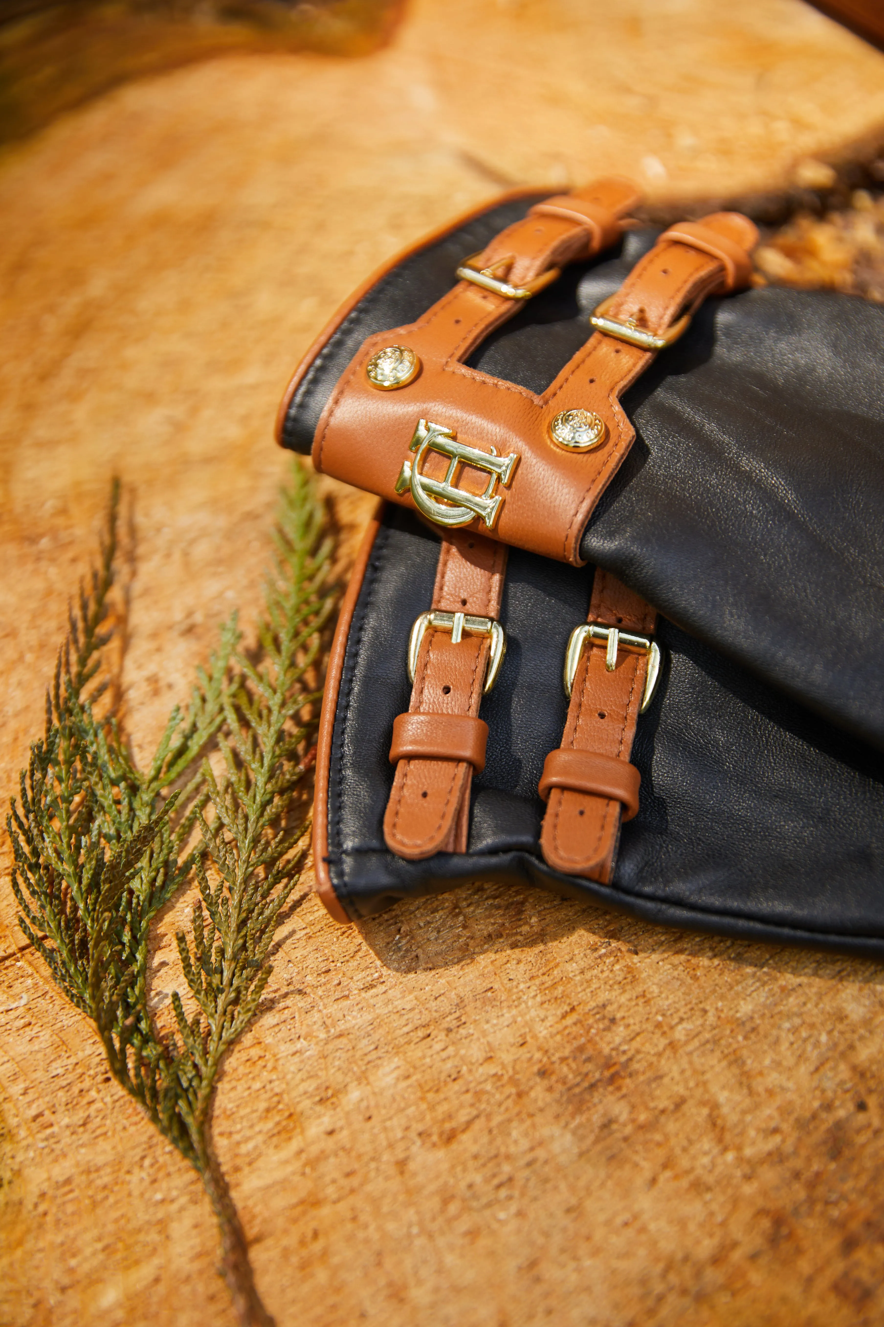 Contrast Leather Gloves (Black Tan) sold by Holland Cooper product image thumbnail 5