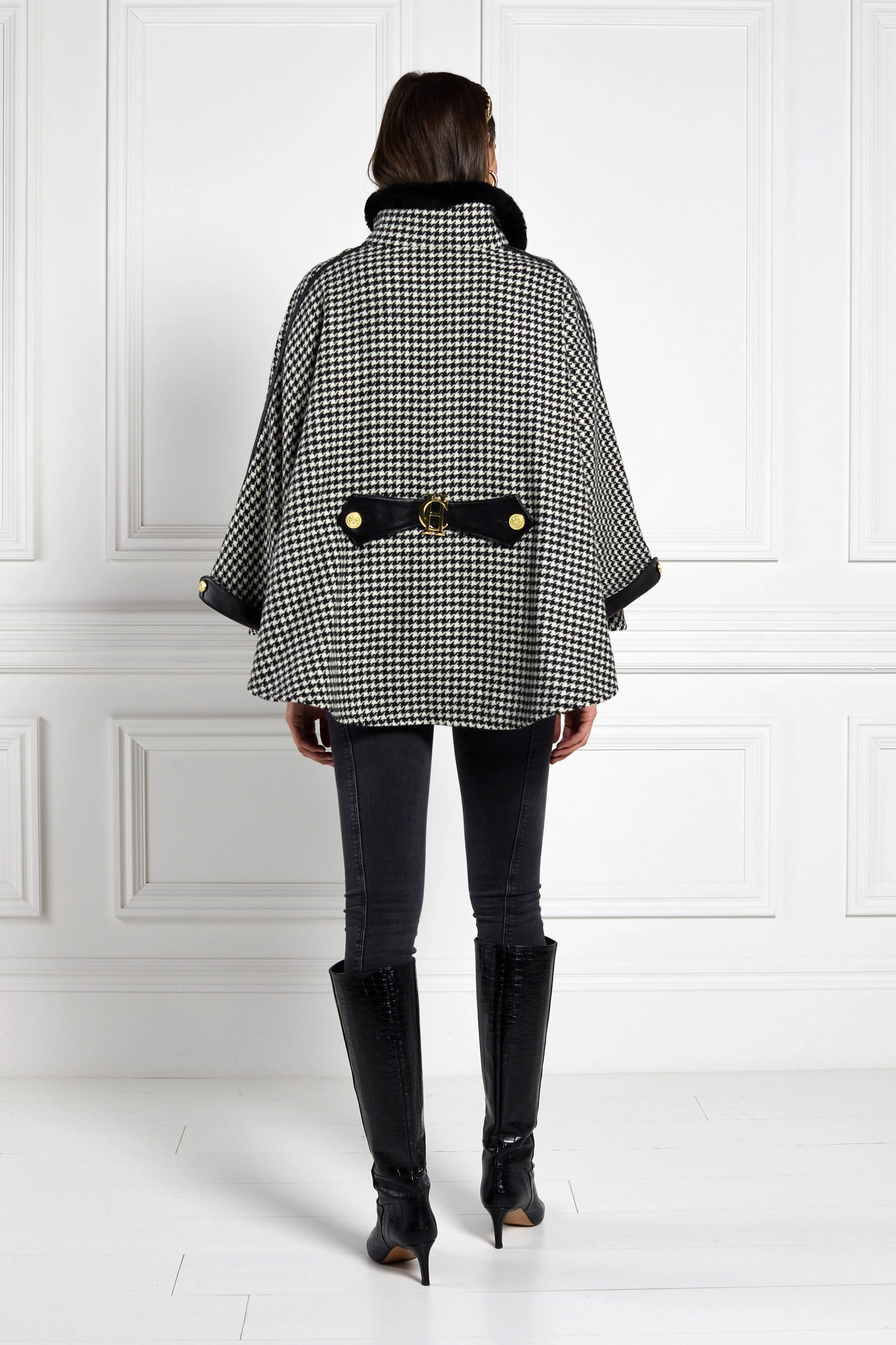 Chiltern Cape (Houndstooth) sold by Holland Cooper product image thumbnail 2