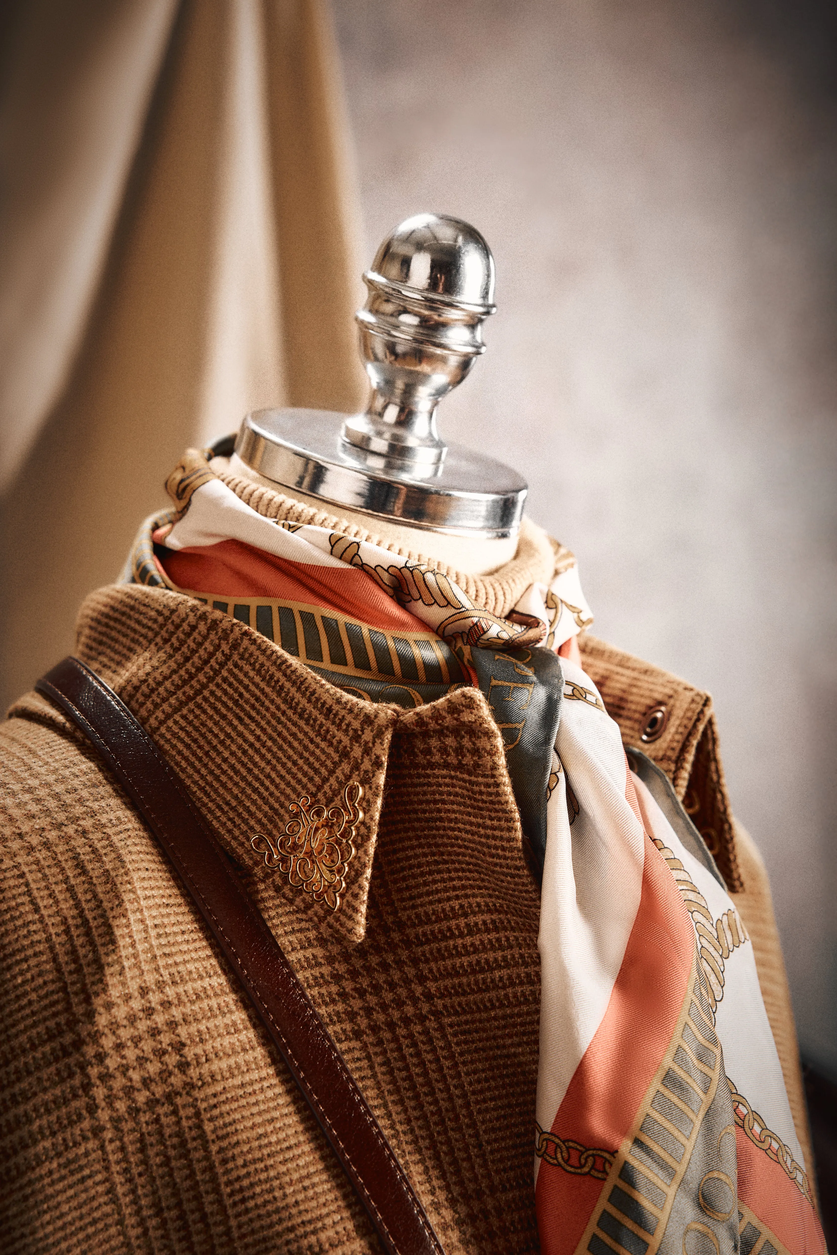 Full Length Knightsbridge Cape (Tawny) sold by Holland Cooper product image thumbnail 2