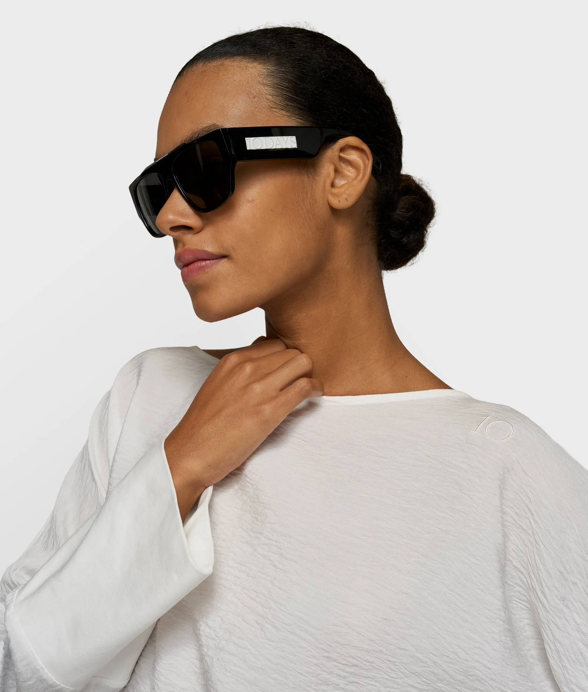 batwing top | ecru sold by 10days product image thumbnail 2
