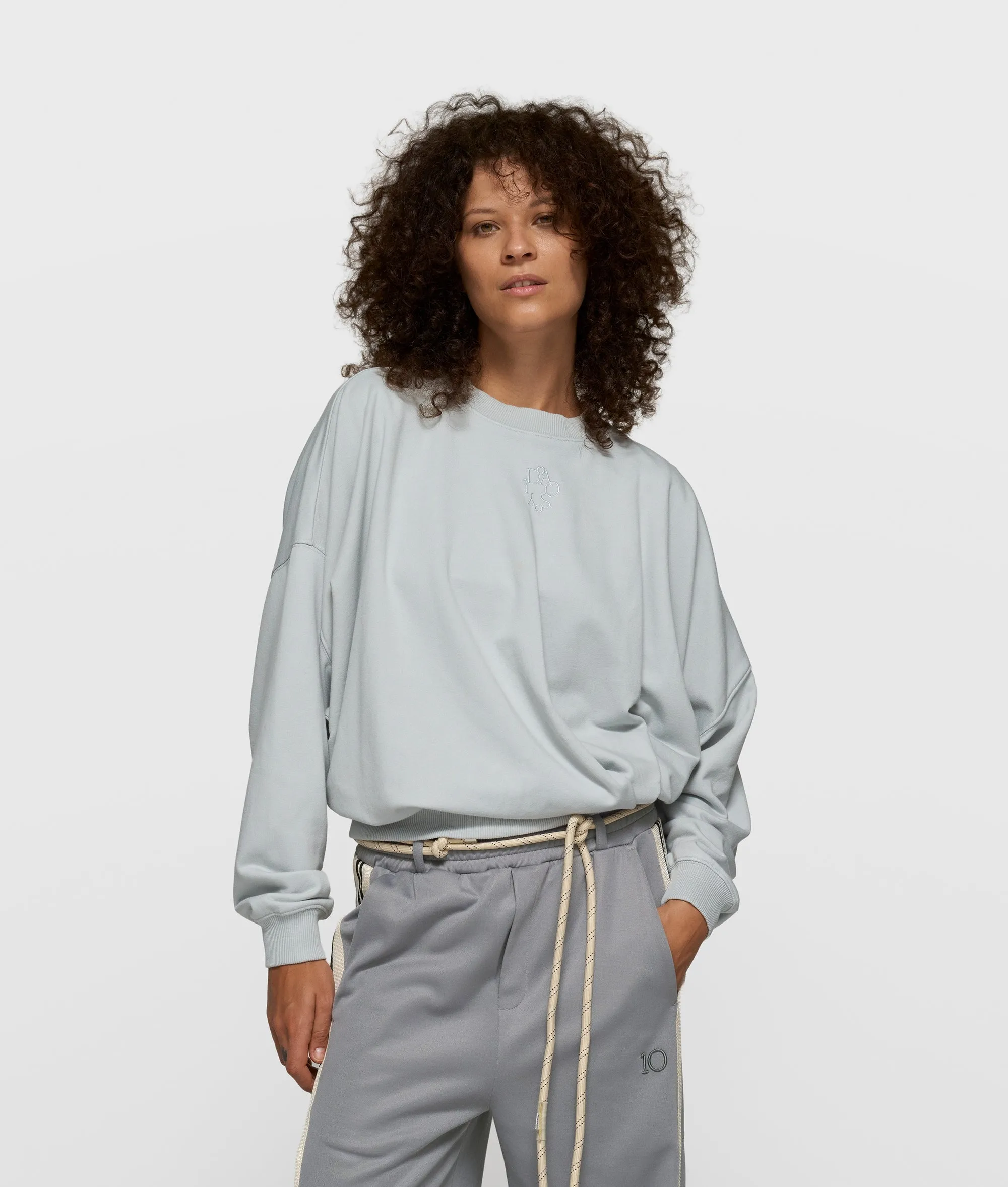 sweater pleat | clean blue sold by 10days