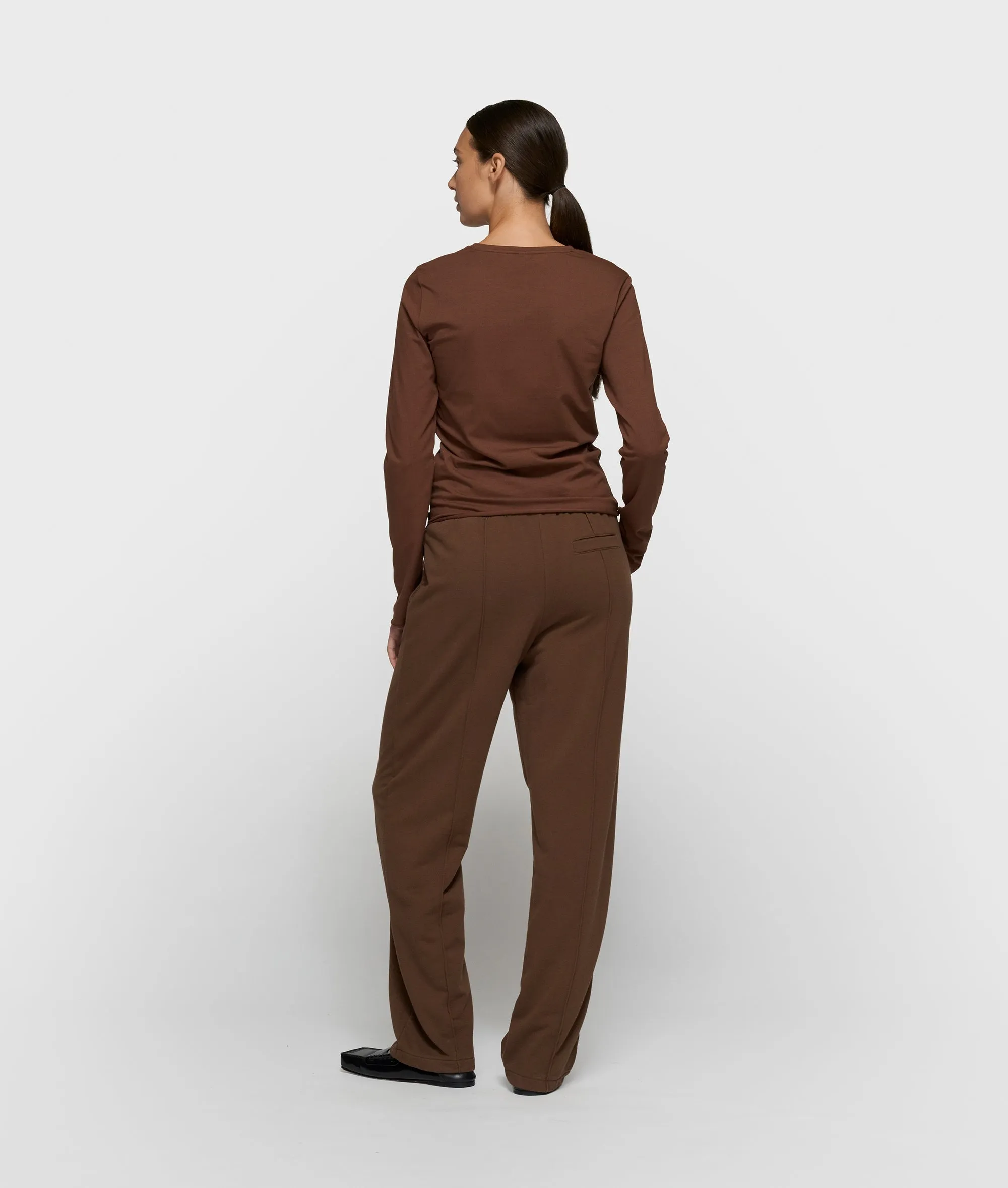 slim long sleeve tee | dark truffle sold by 10days product image thumbnail 4