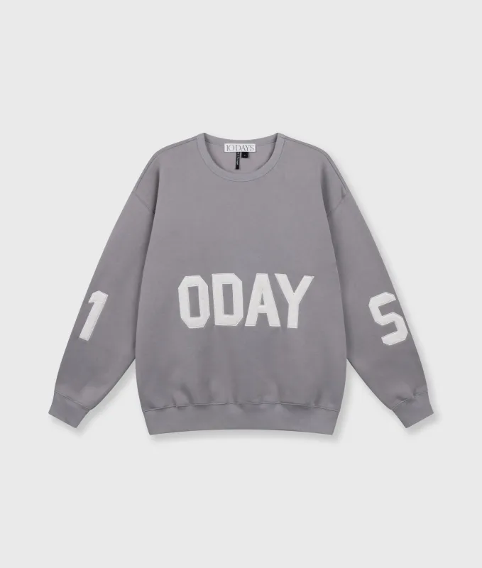 statement sweater logo | light graphite made by 10days