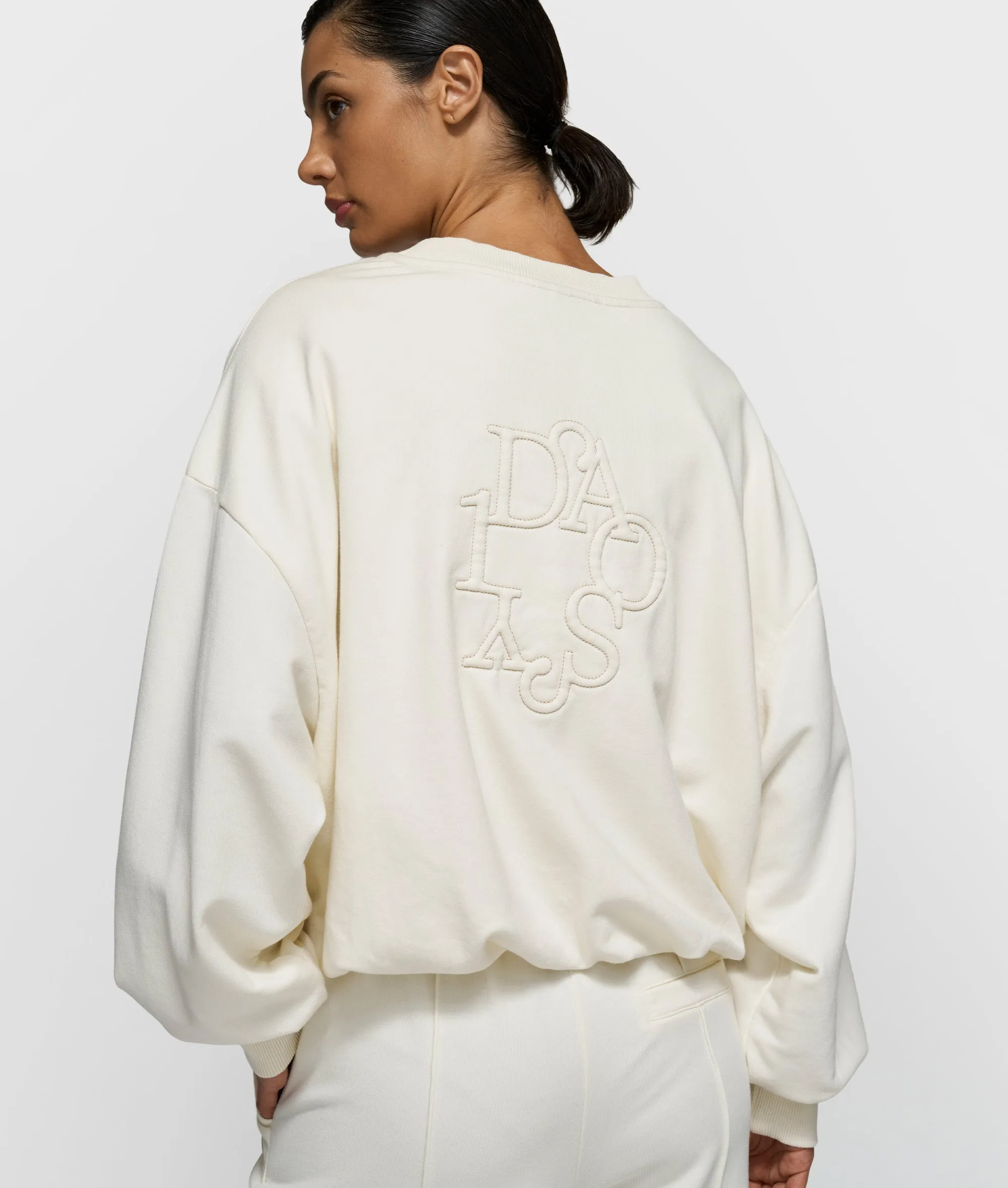 pleated sweater curly 10 | pearl sold by 10days product image thumbnail 2