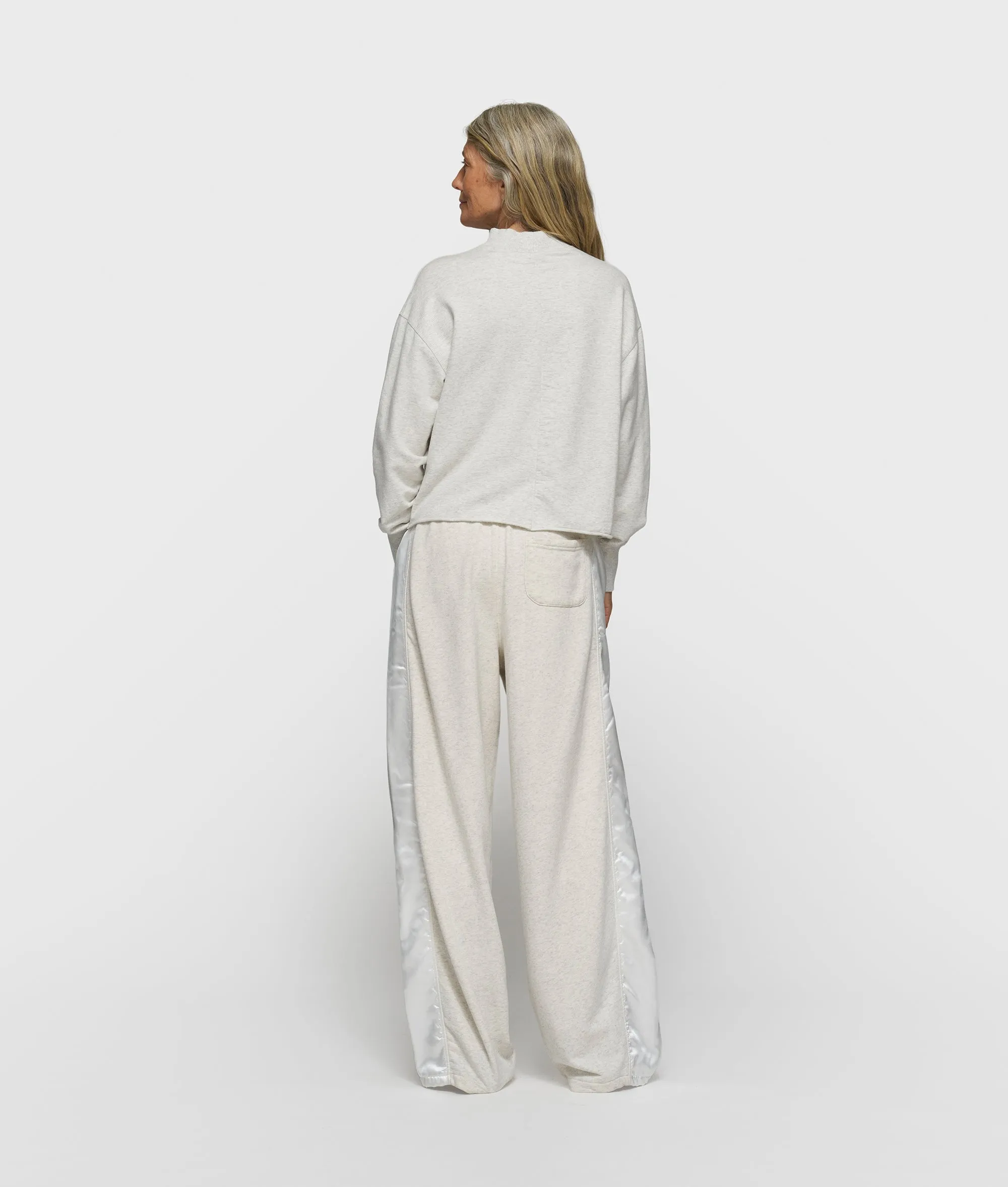 petit sweater curly 10 | soft white melee sold by 10days product image thumbnail 4