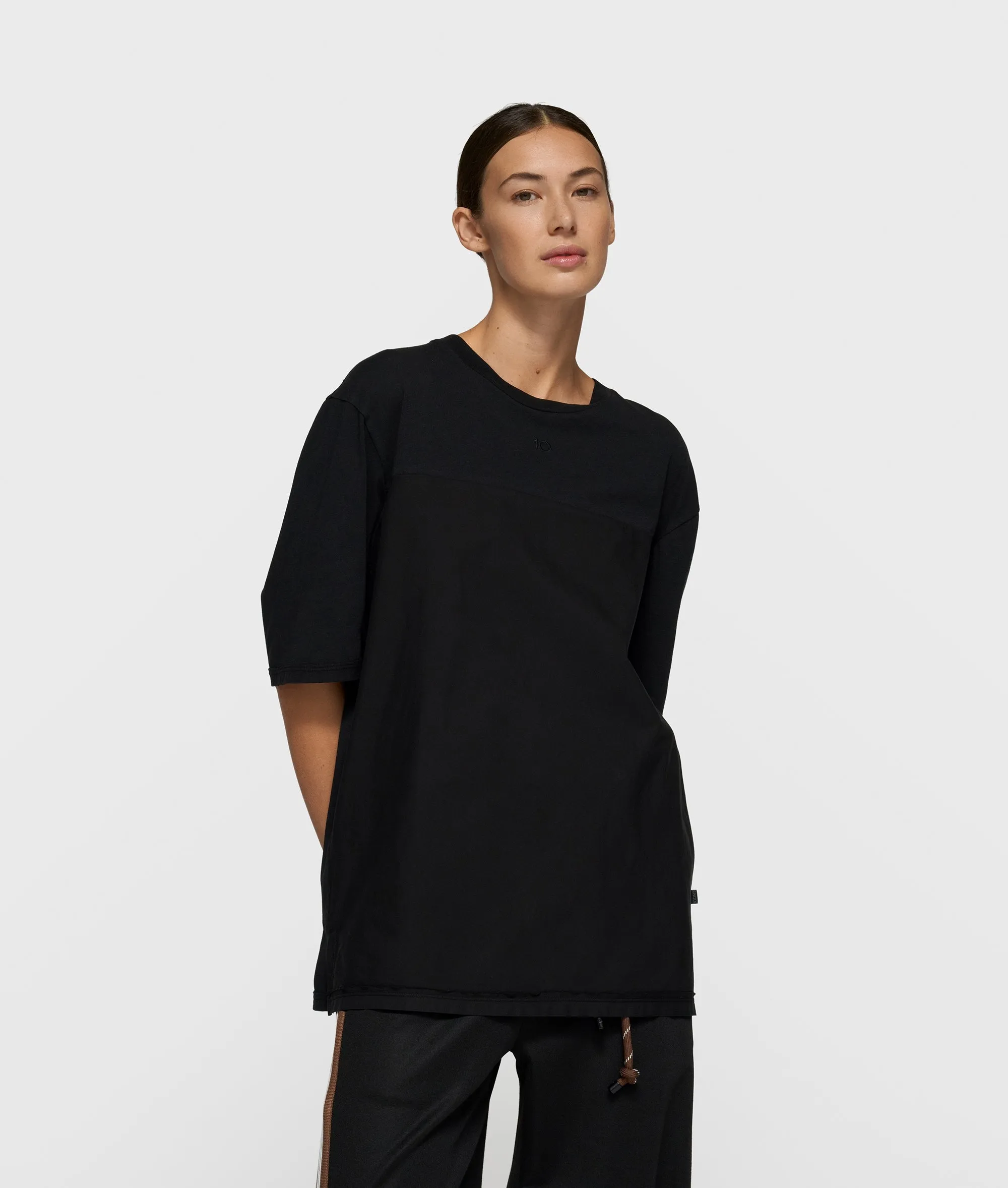 short sleeve tee mix | black sold by 10days