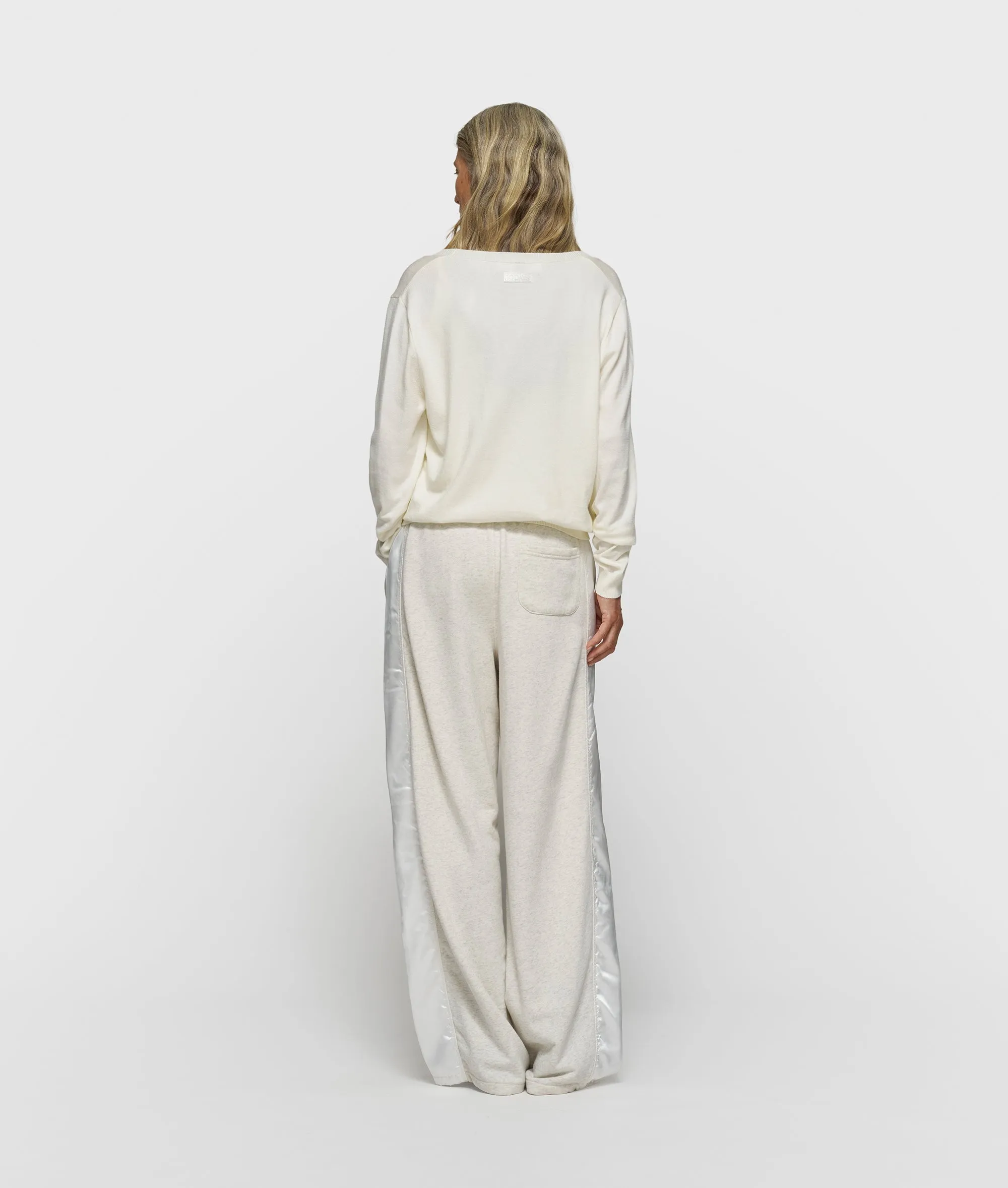deep neck knit sweater | ecru sold by 10days product image thumbnail 4