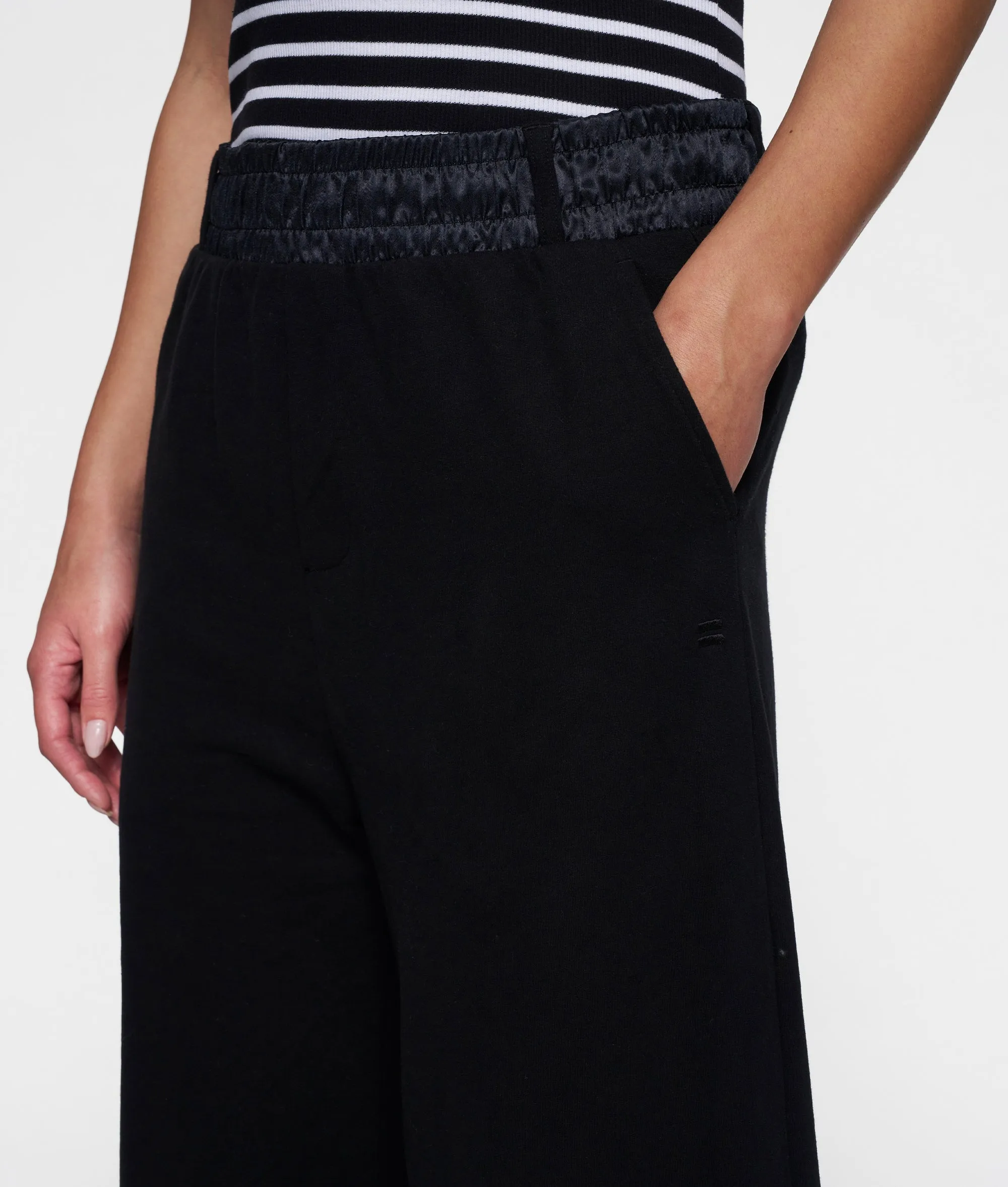THE WIDE JOGGER | black sold by 10days product image thumbnail 5