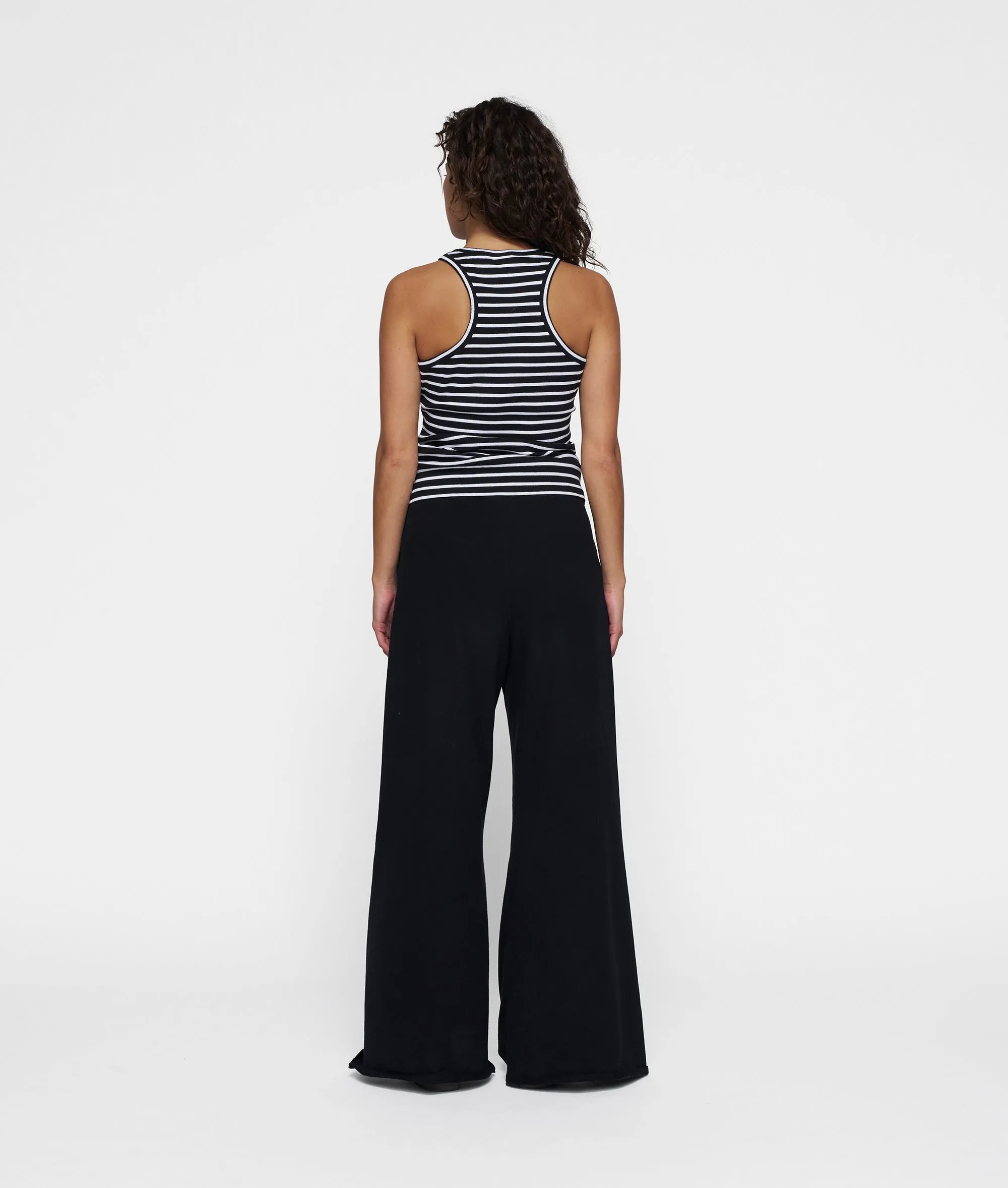 THE WIDE JOGGER | black sold by 10days product image thumbnail 4