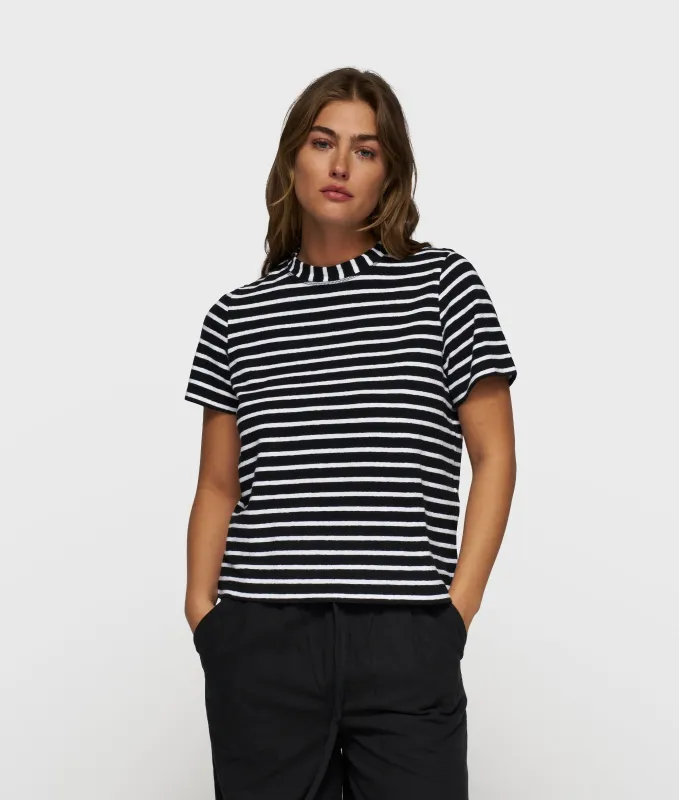 THE PETITE TEE STRIPES | black/white made by 10days