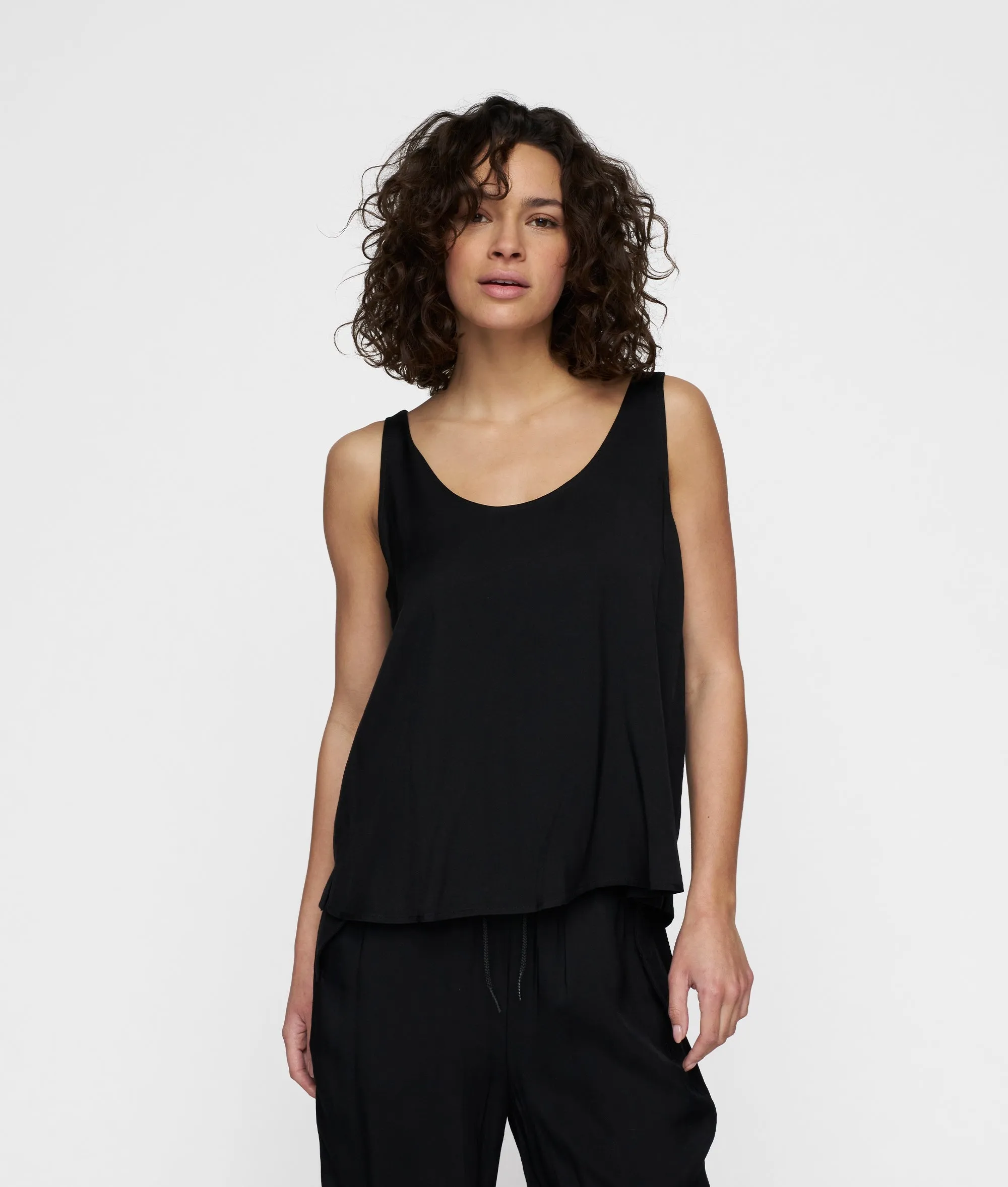 shiny tank top | black sold by 10days