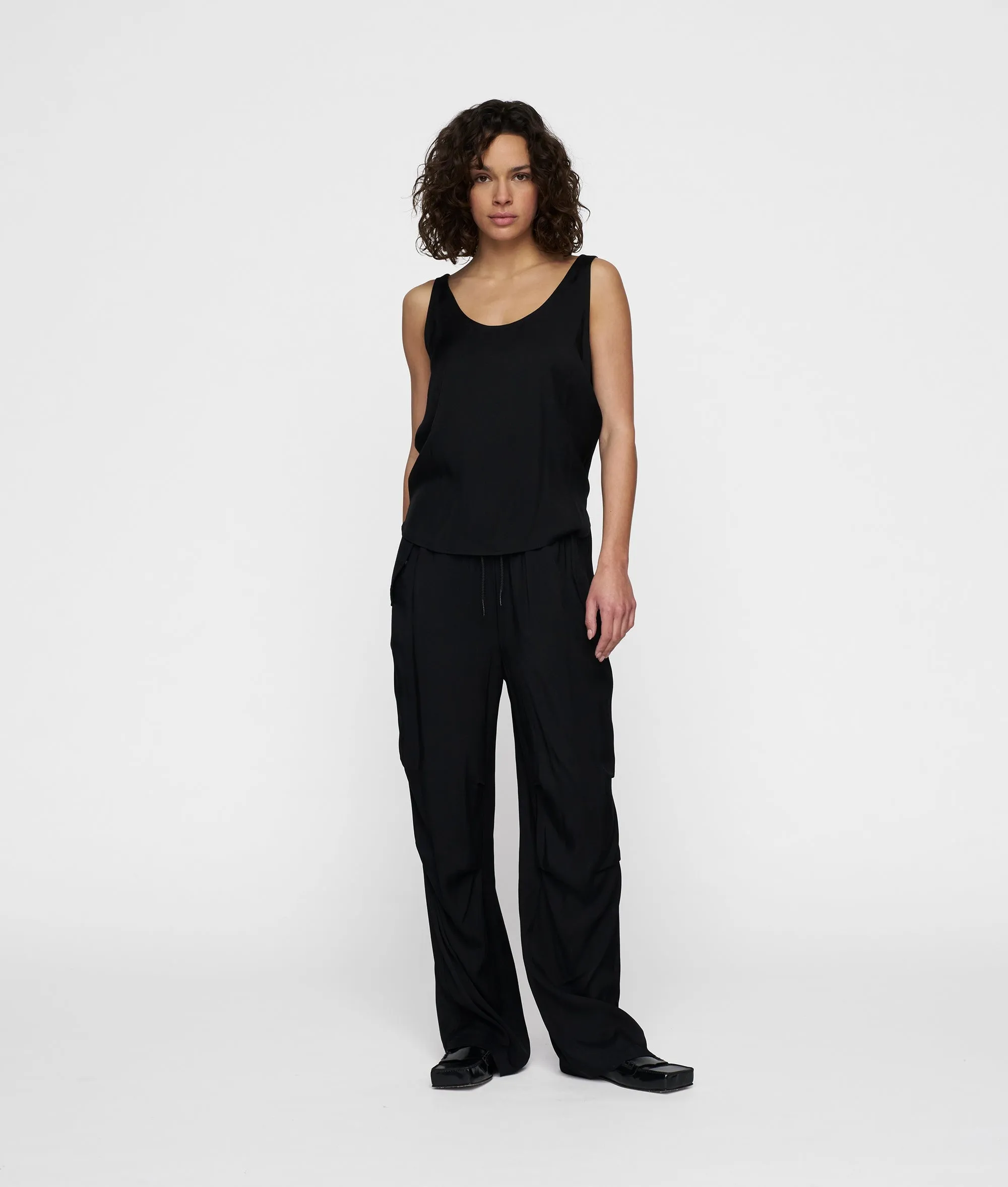 shiny tank top | black sold by 10days product image thumbnail 3