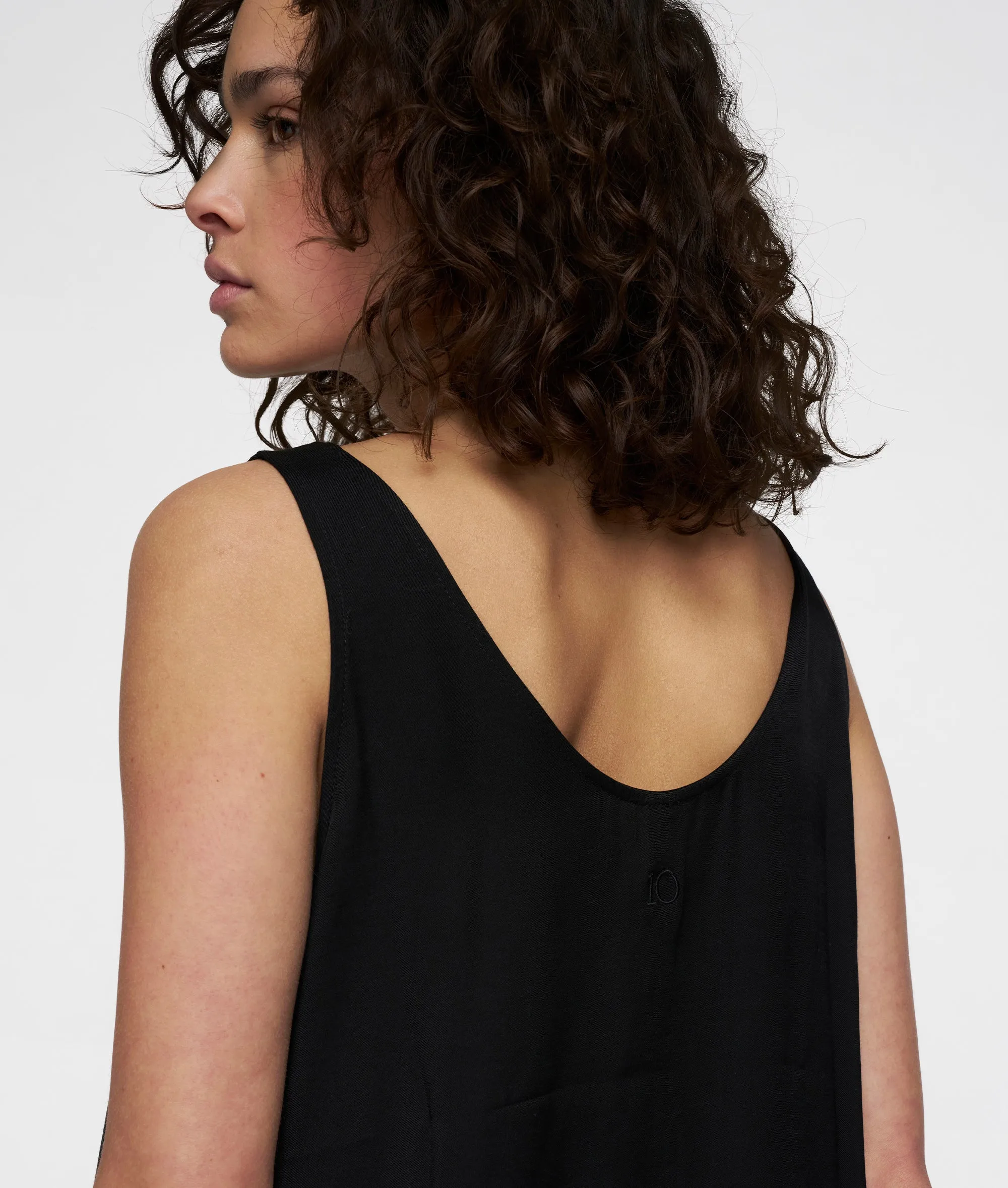 shiny tank top | black sold by 10days product image thumbnail 2