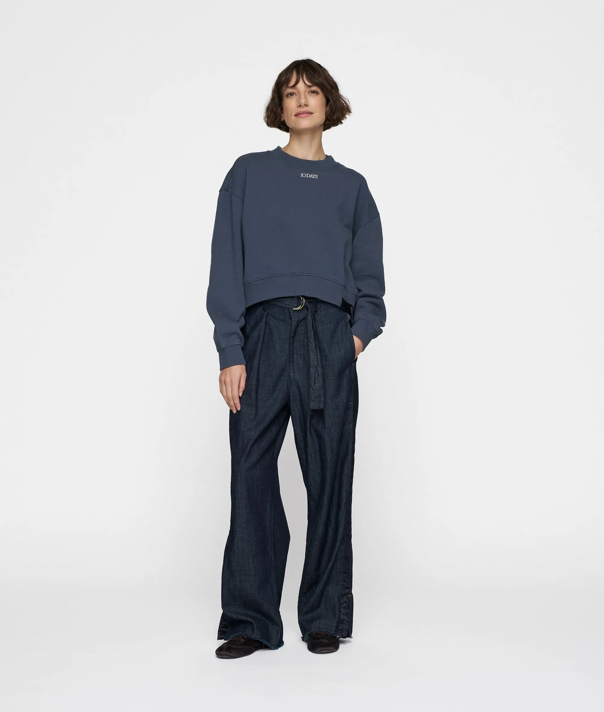 cropped sweater | yale blue sold by 10days product image thumbnail 3