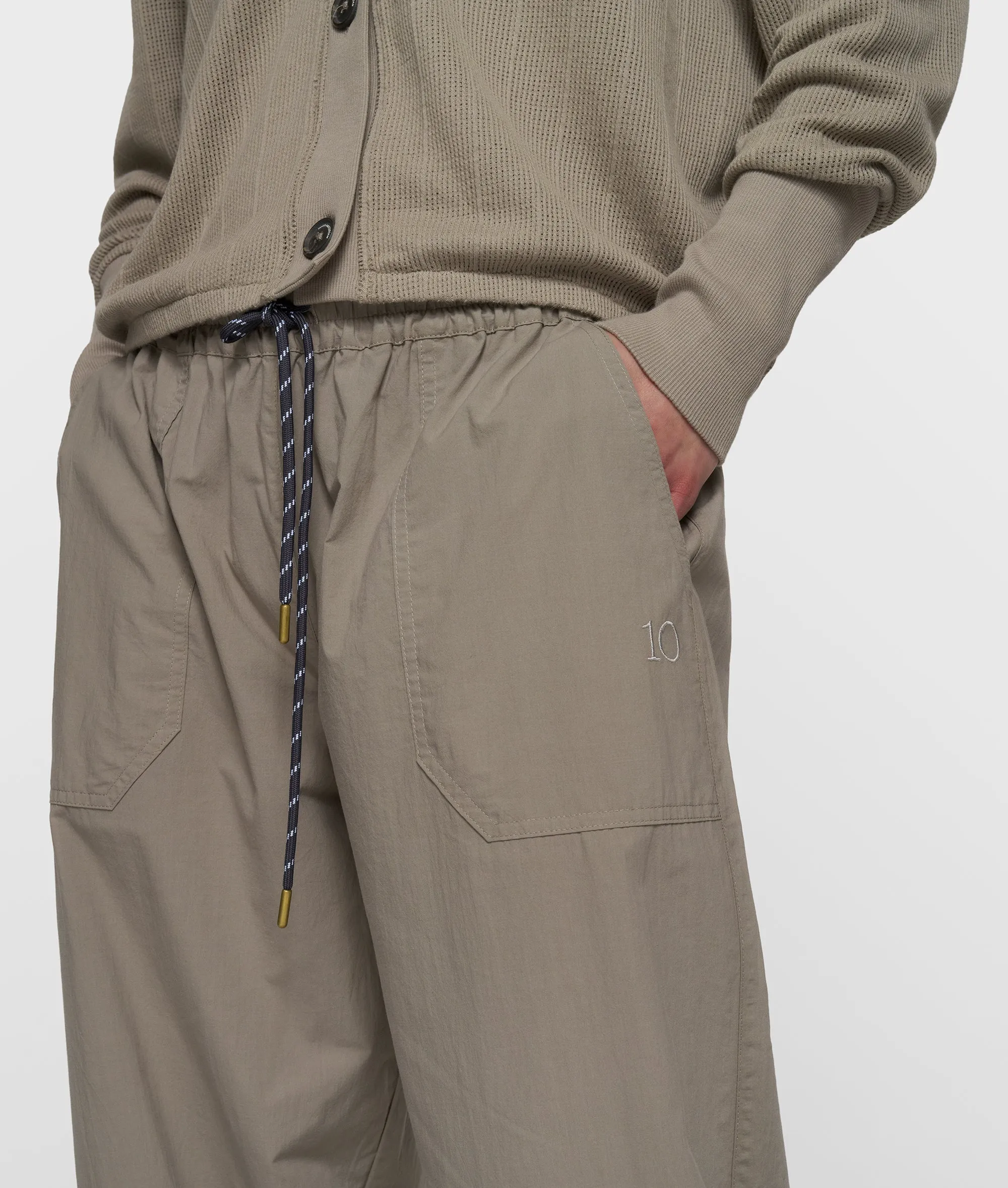 crinkle jogger | fog sold by 10days product image thumbnail 4