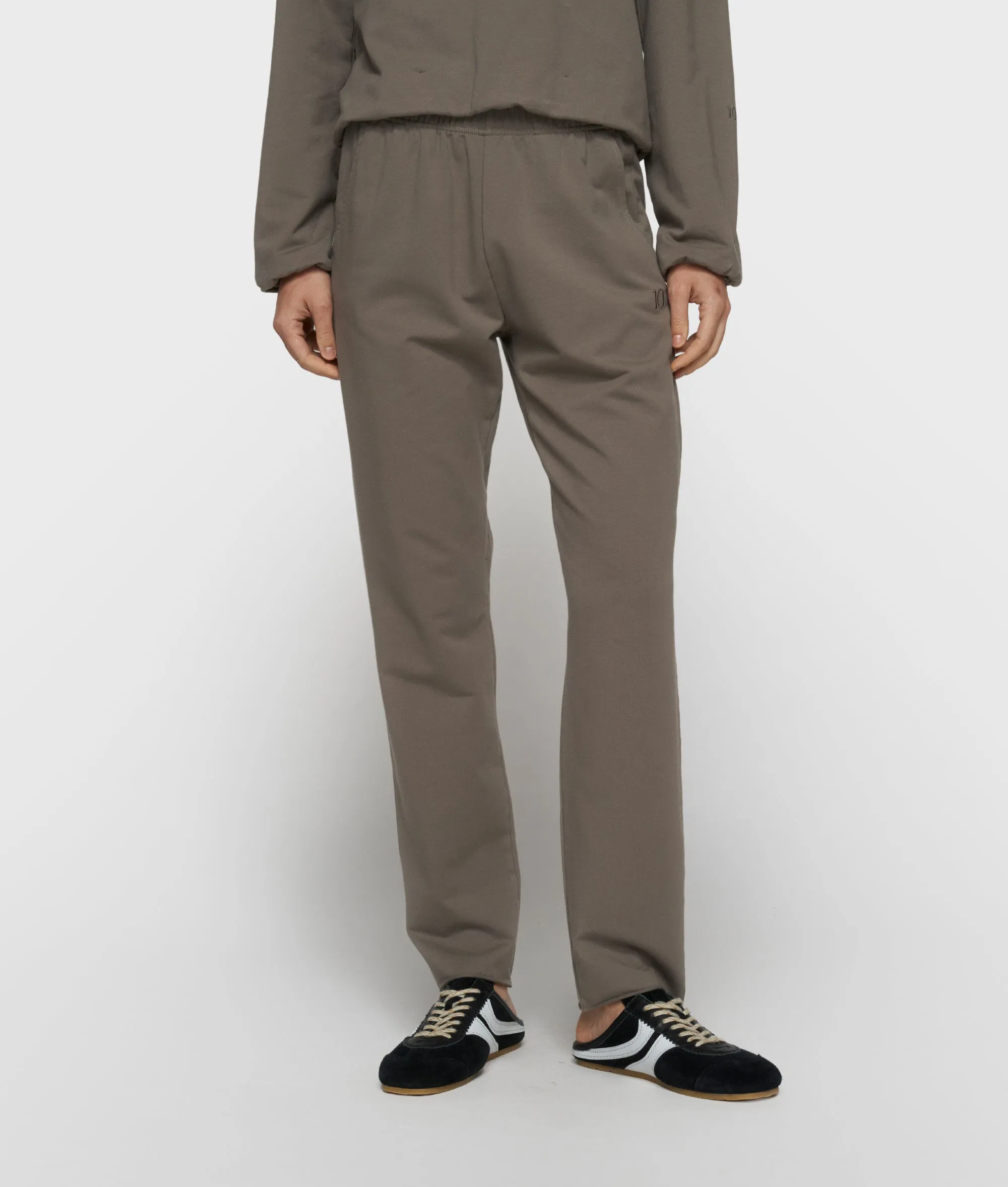 silent chique slim jogger | dark fog sold by 10days product image thumbnail 2