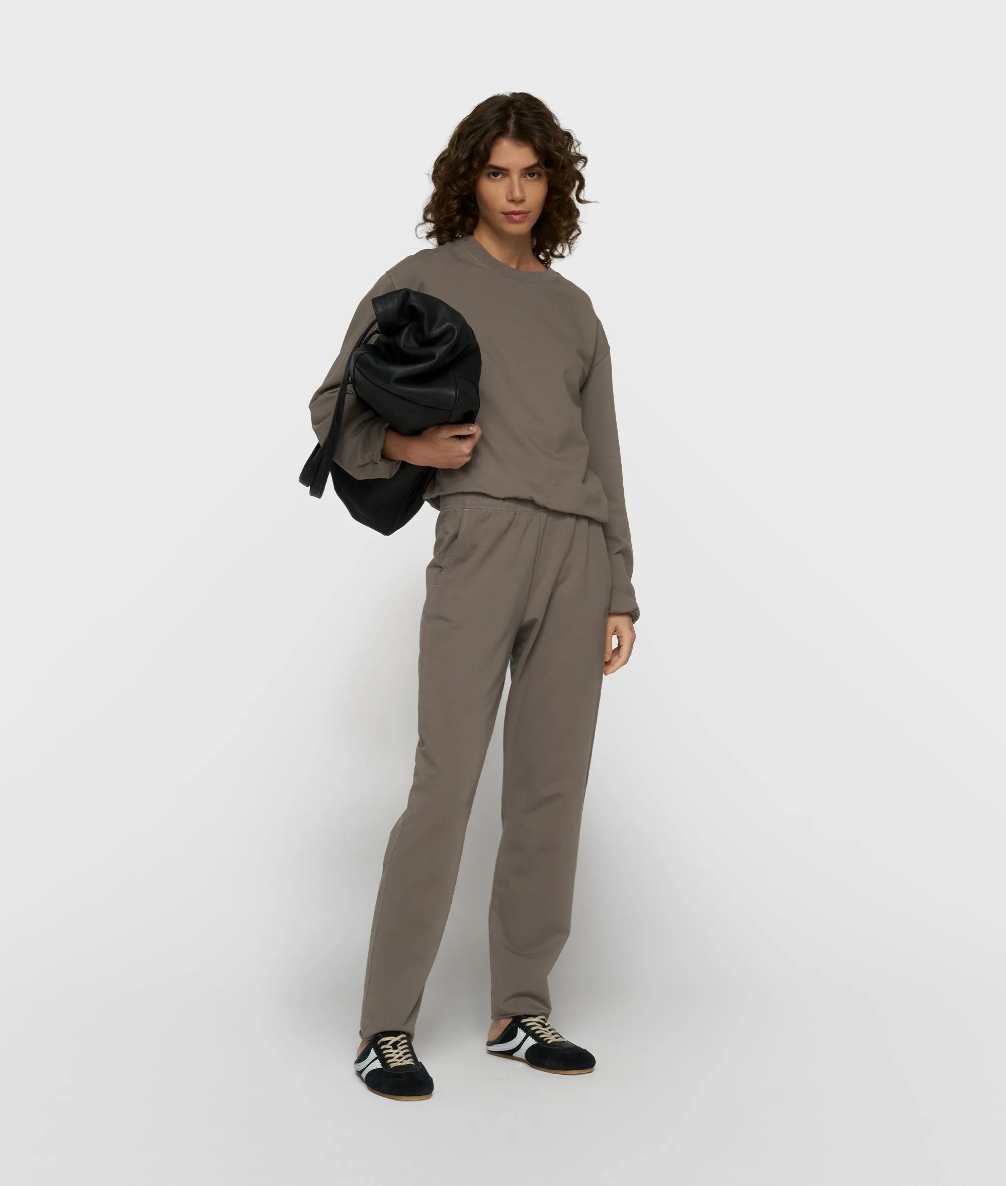 silent chique slim jogger | dark fog sold by 10days