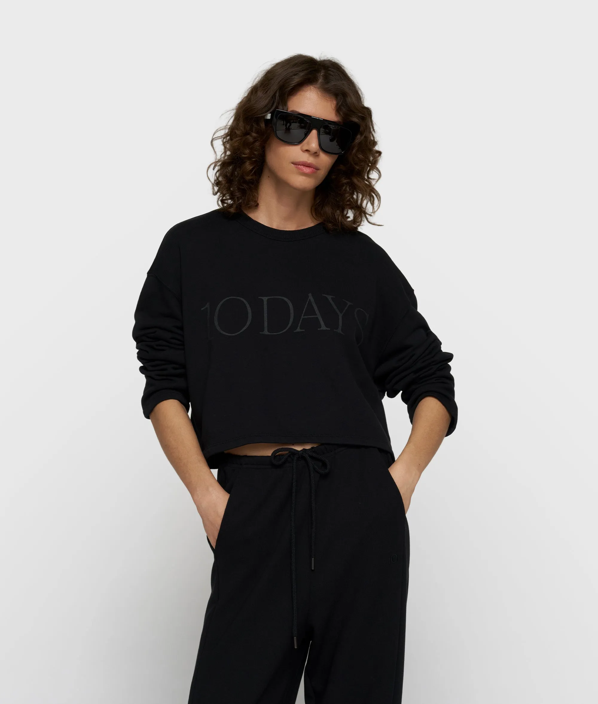 short 10DAYS sweater | black sold by 10days