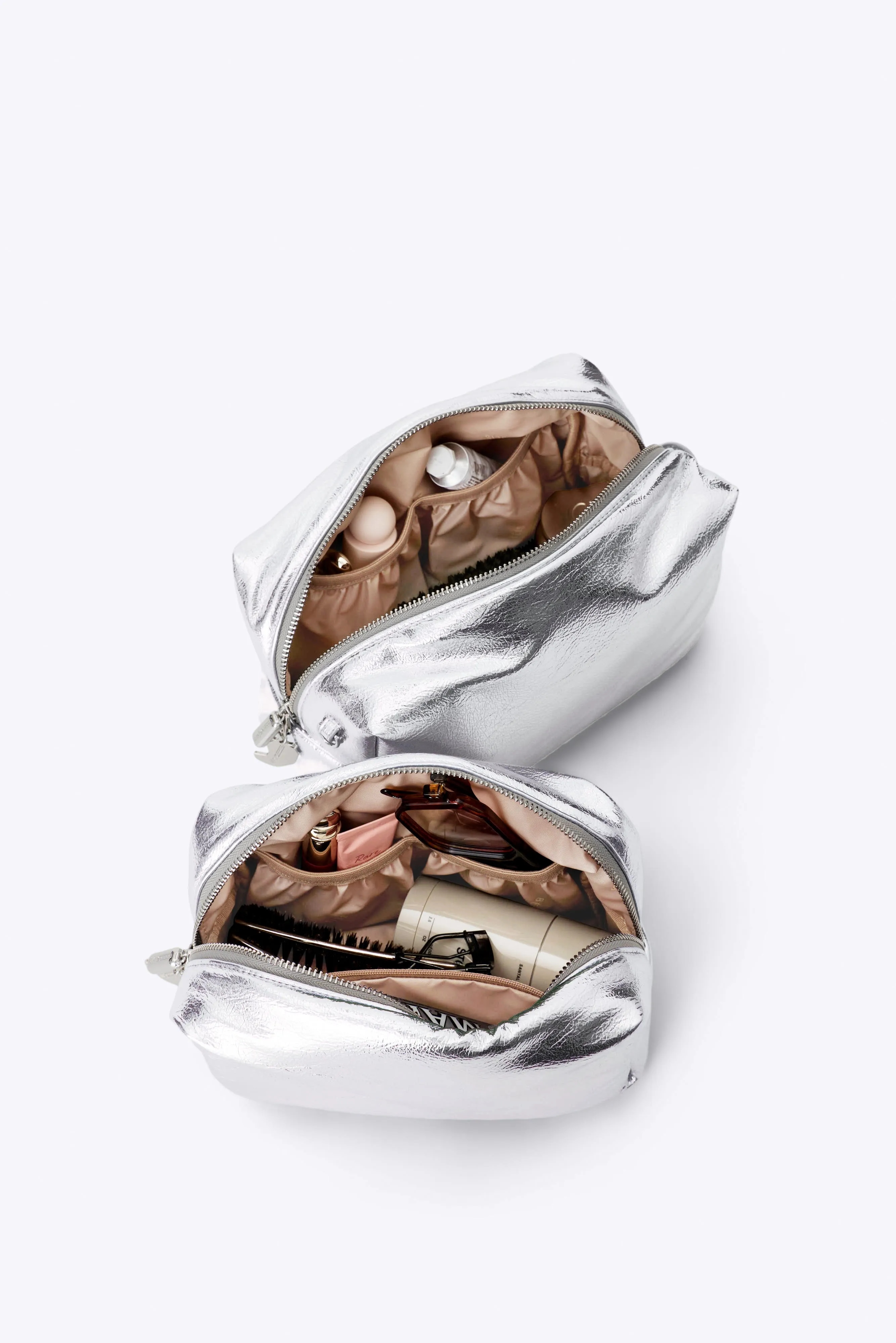 BÉIS x Chipotle The Burrito Pouch Set in Foil sold by Beis product image thumbnail 3