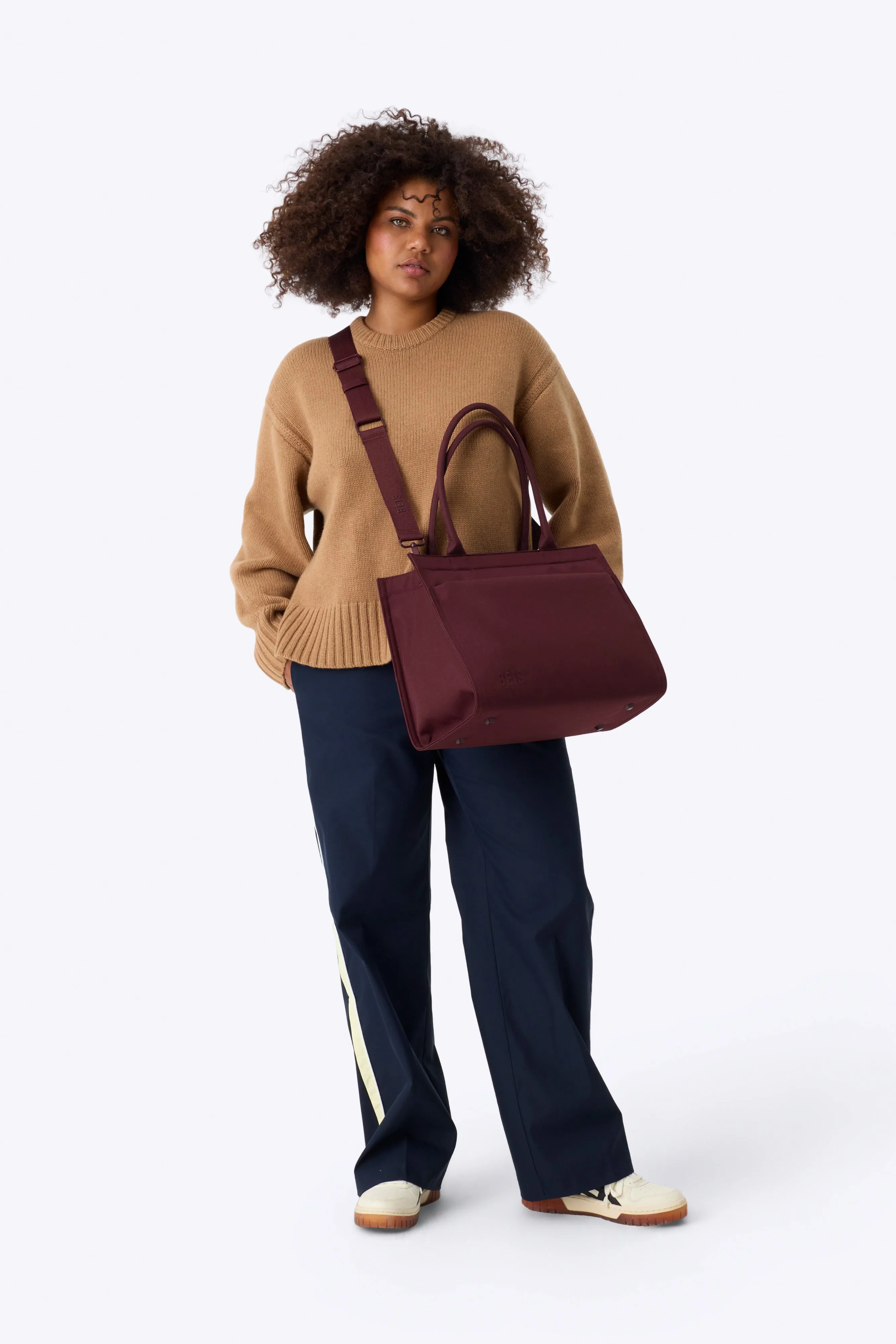 The Book Tote in Burgundy sold by Beis product image thumbnail 4