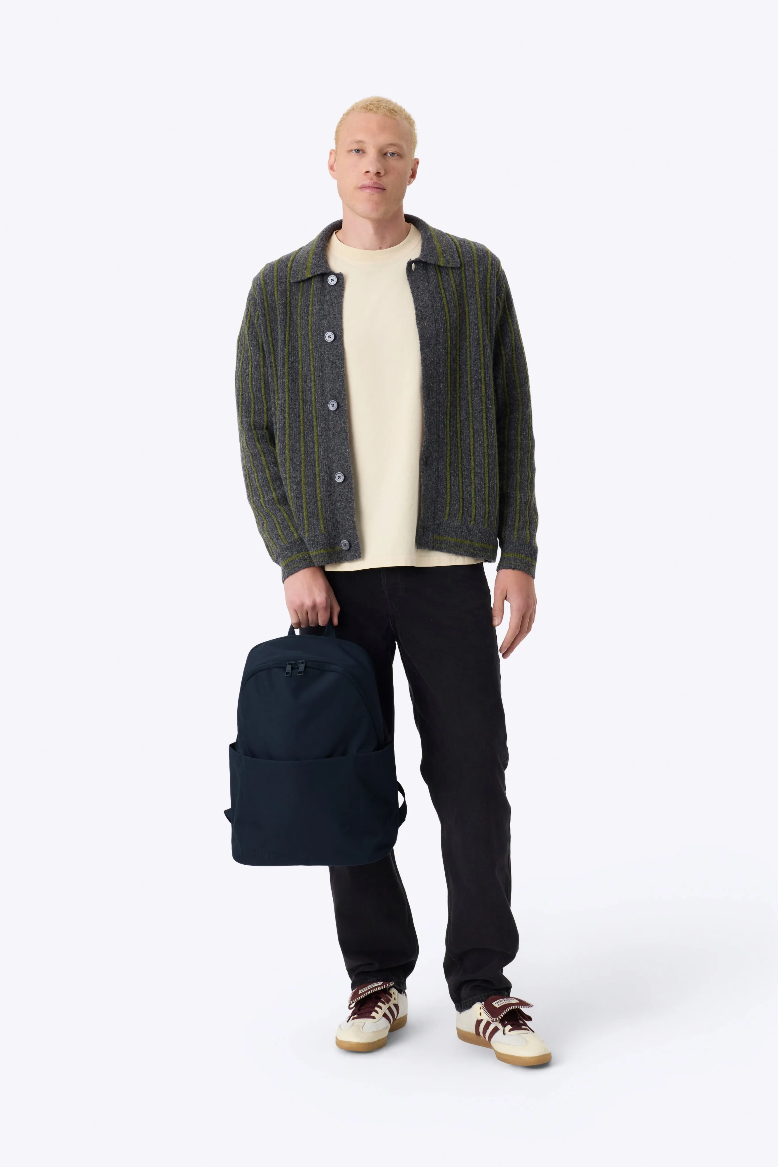 The Classic Backpack in Navy sold by Beis product image thumbnail 5