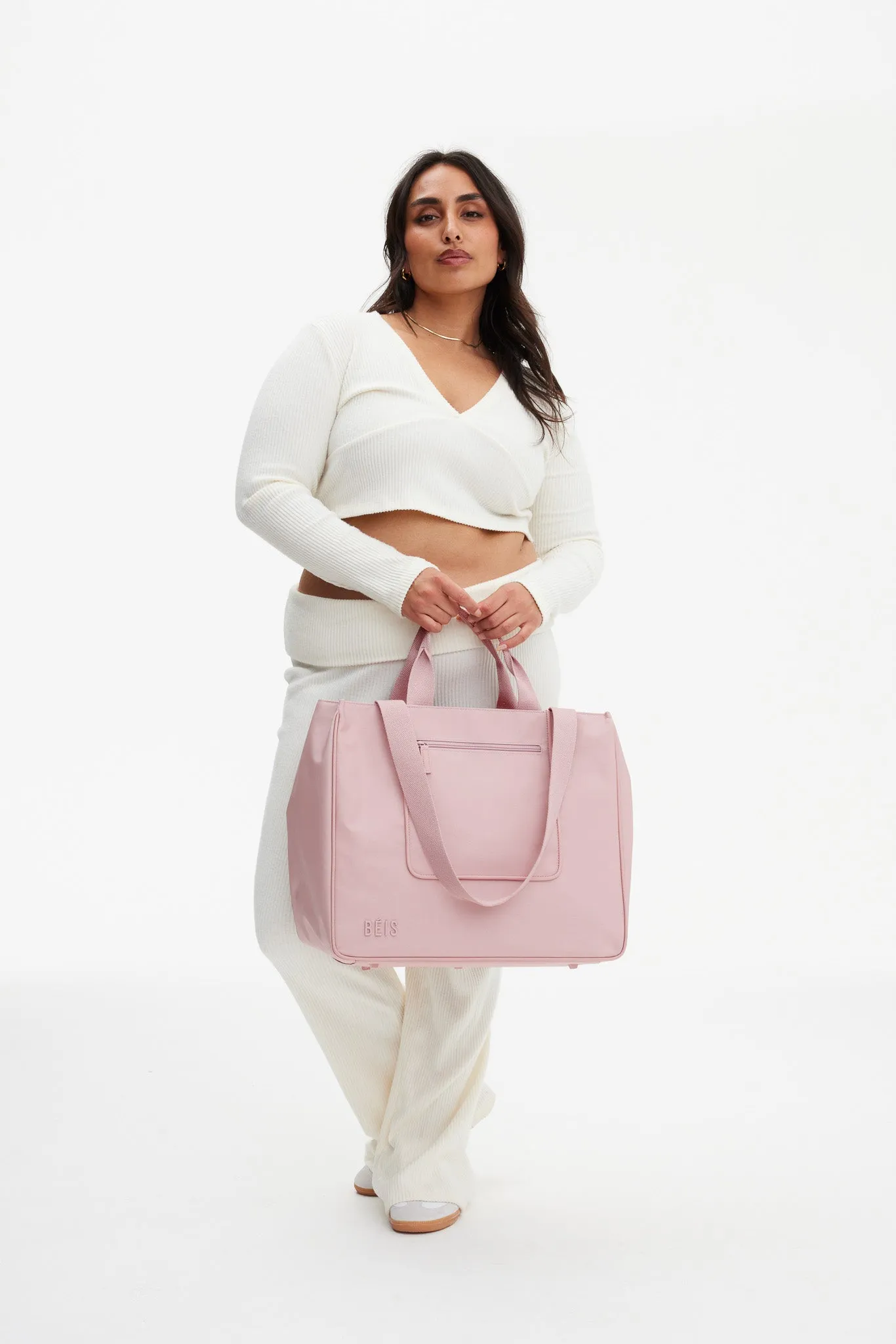The East To West Tote in Atlas Pink sold by Beis product image thumbnail 5
