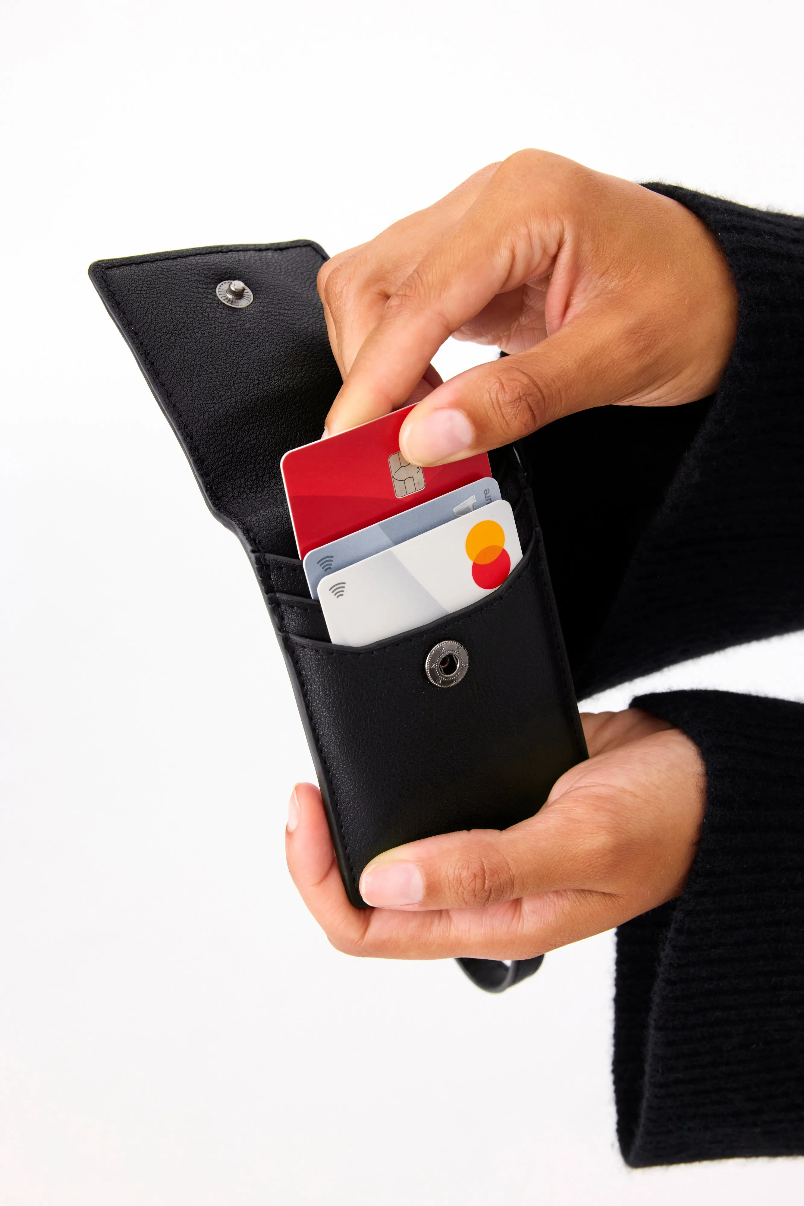 The ID Wristlet in Black sold by Beis product image thumbnail 5