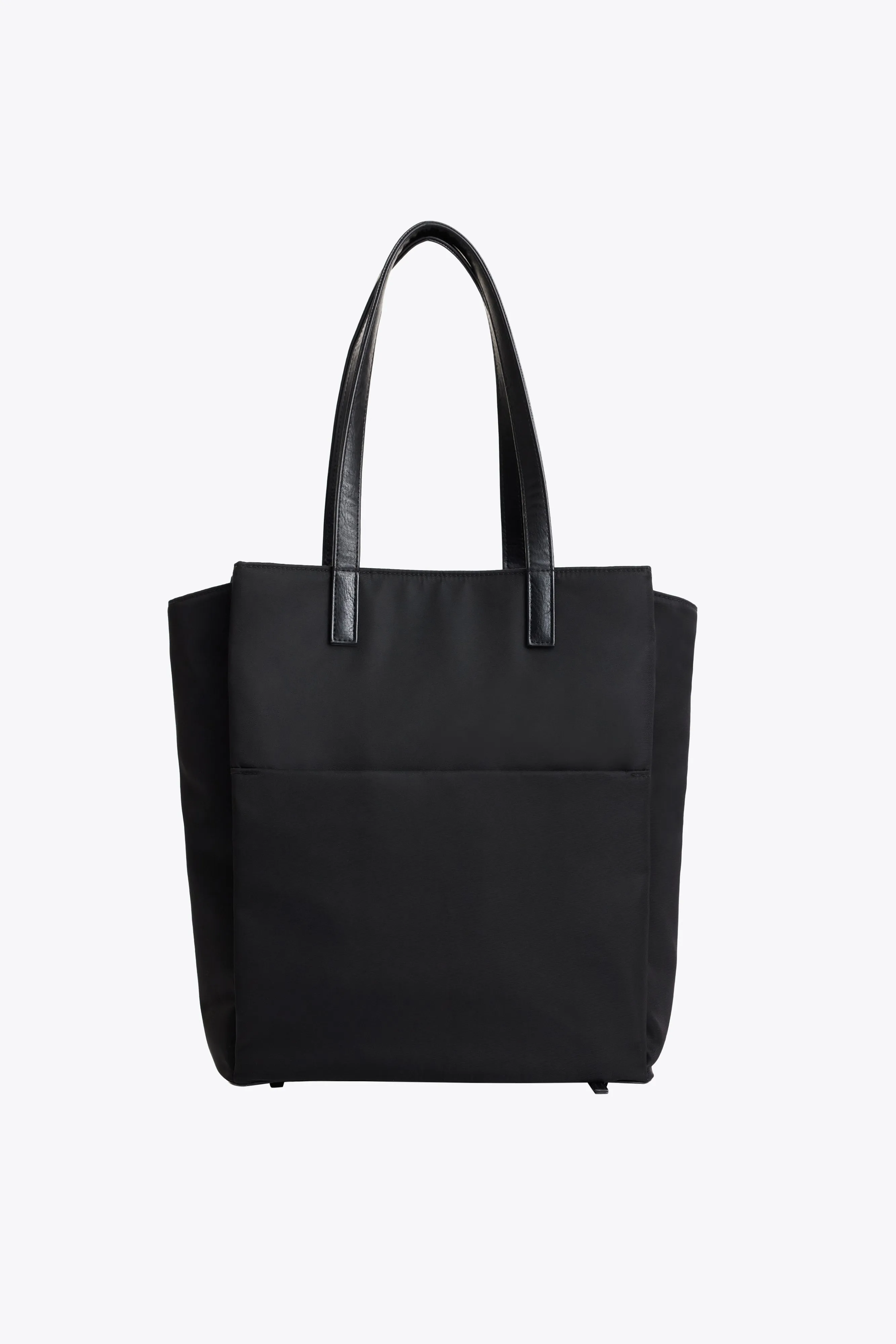 The Commuter Tote in Black sold by Beis product image thumbnail 4