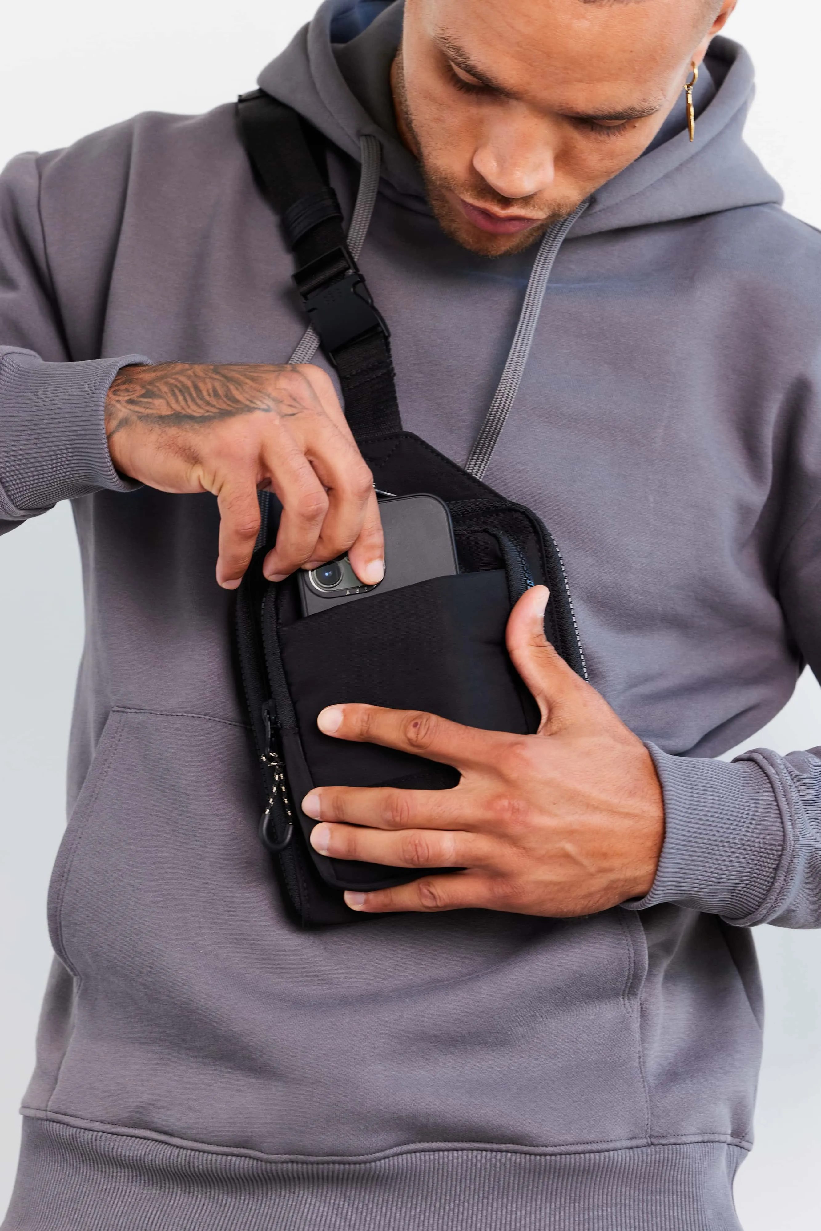 The Sport Sling in Black sold by Beis product image thumbnail 5