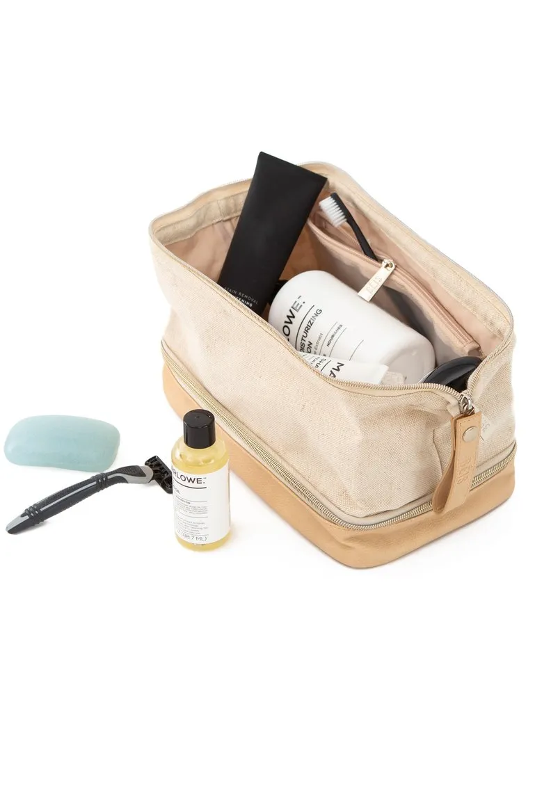 The Dopp Kit in Beige sold by Beis product image thumbnail 3