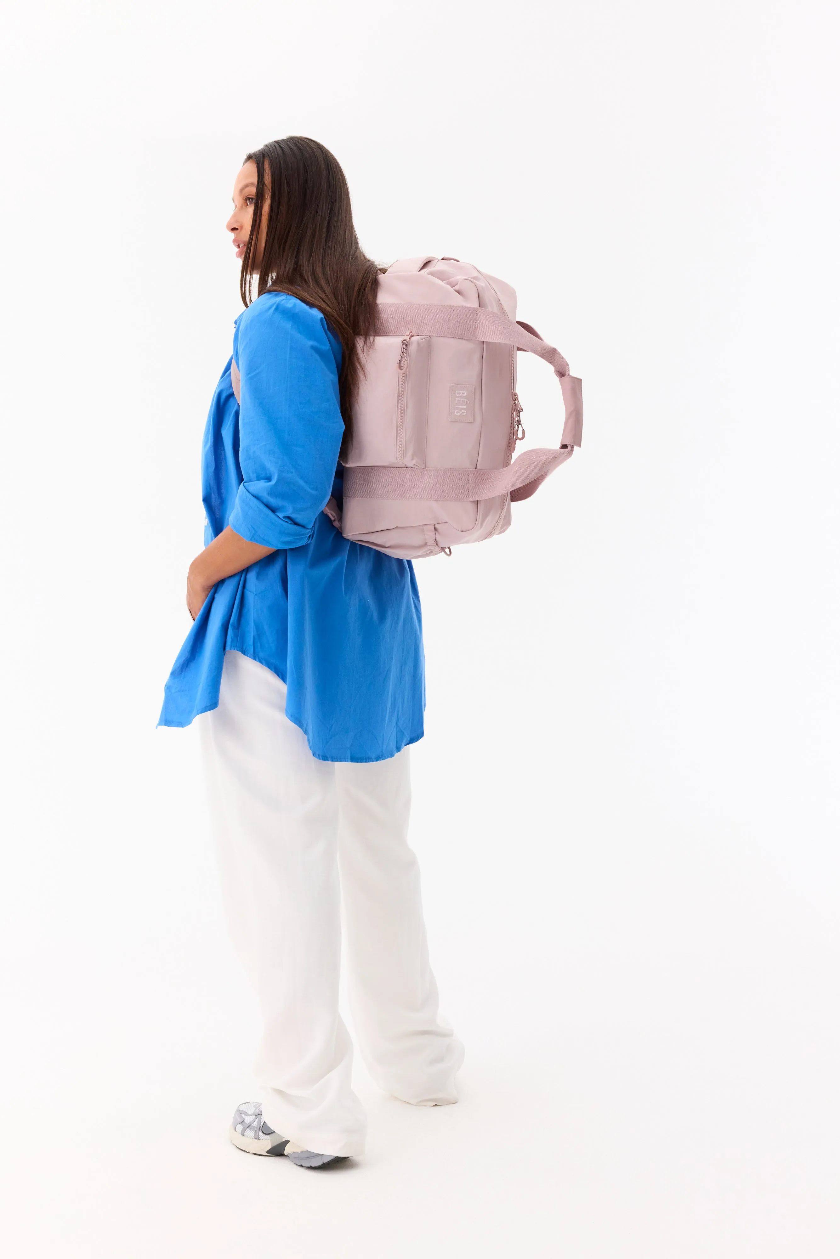 The Sport Duffle Backpack in Atlas Pink sold by Beis product image thumbnail 4