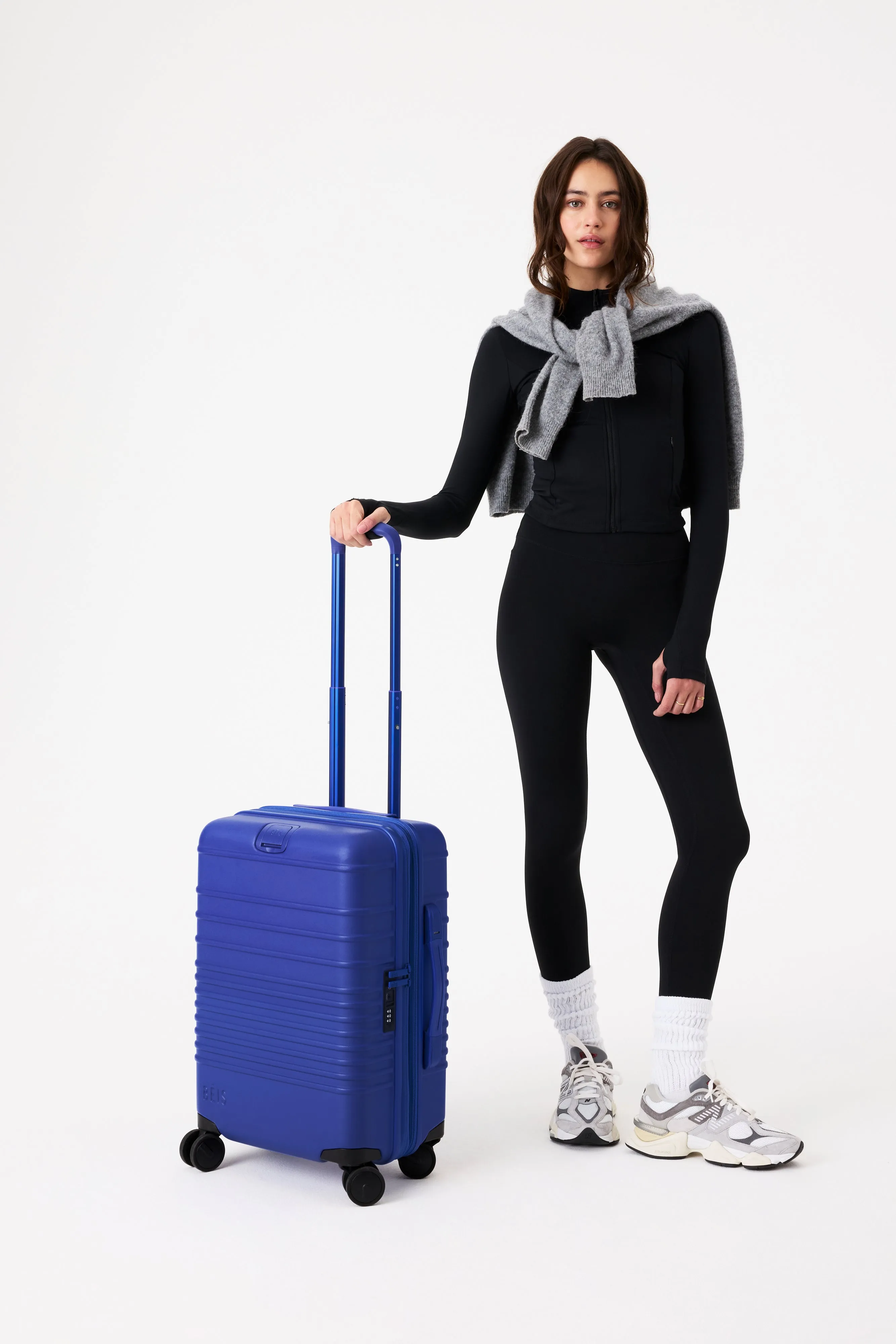 The Carry-On Roller in Cobalt Blue sold by Beis product image thumbnail 5