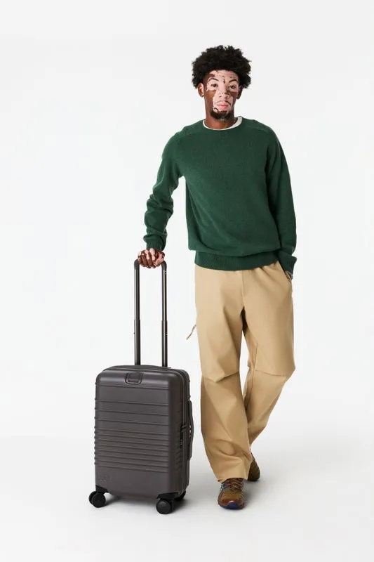 The Carry-On Roller in Charcoal sold by Beis product image thumbnail 5