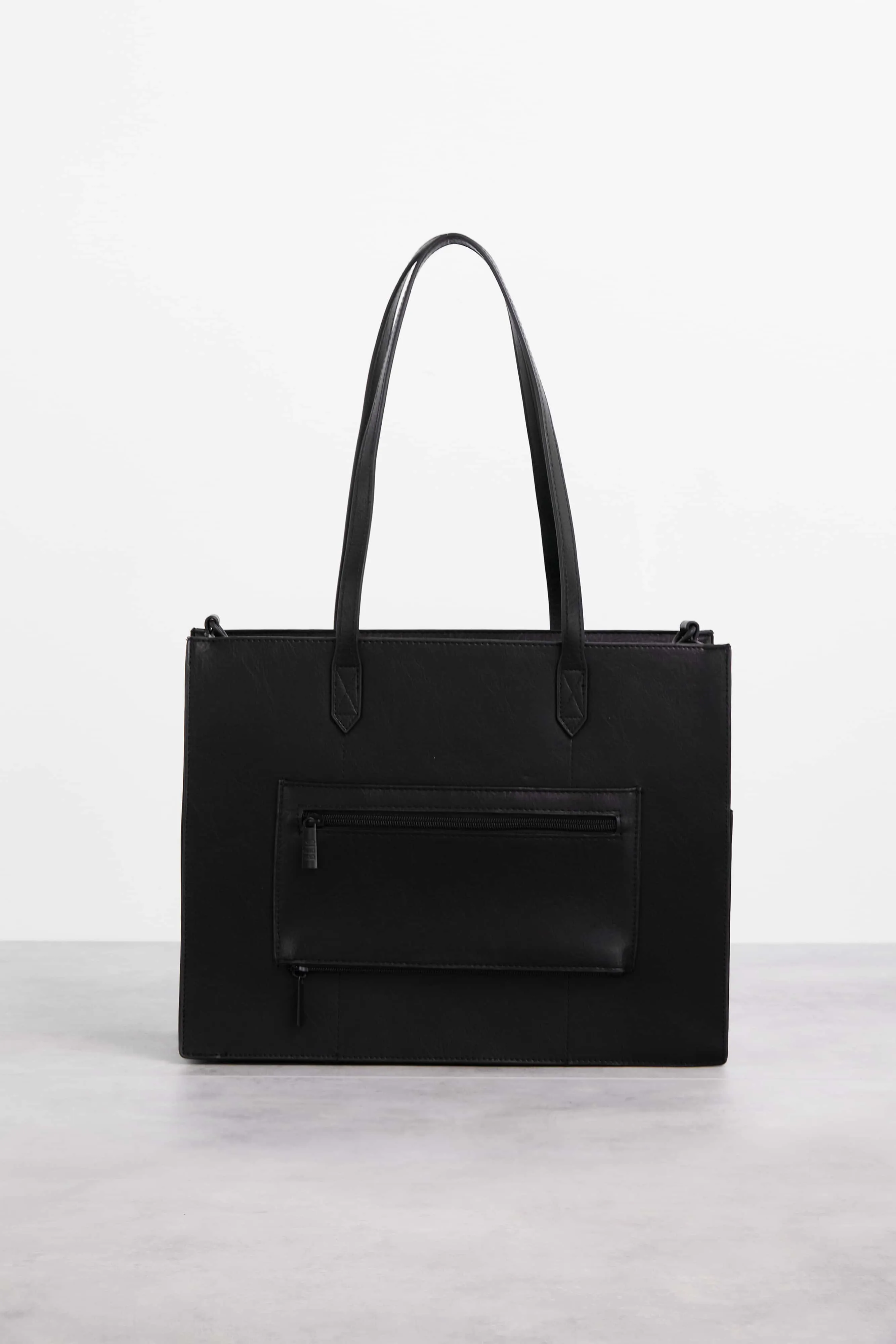 The Work Tote in Black sold by Beis product image thumbnail 5