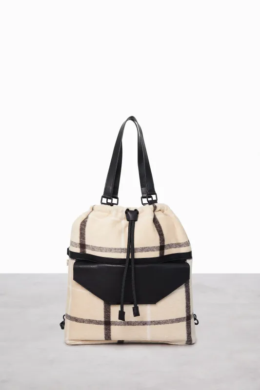 The Messenger Tote in Plaid made by Beis