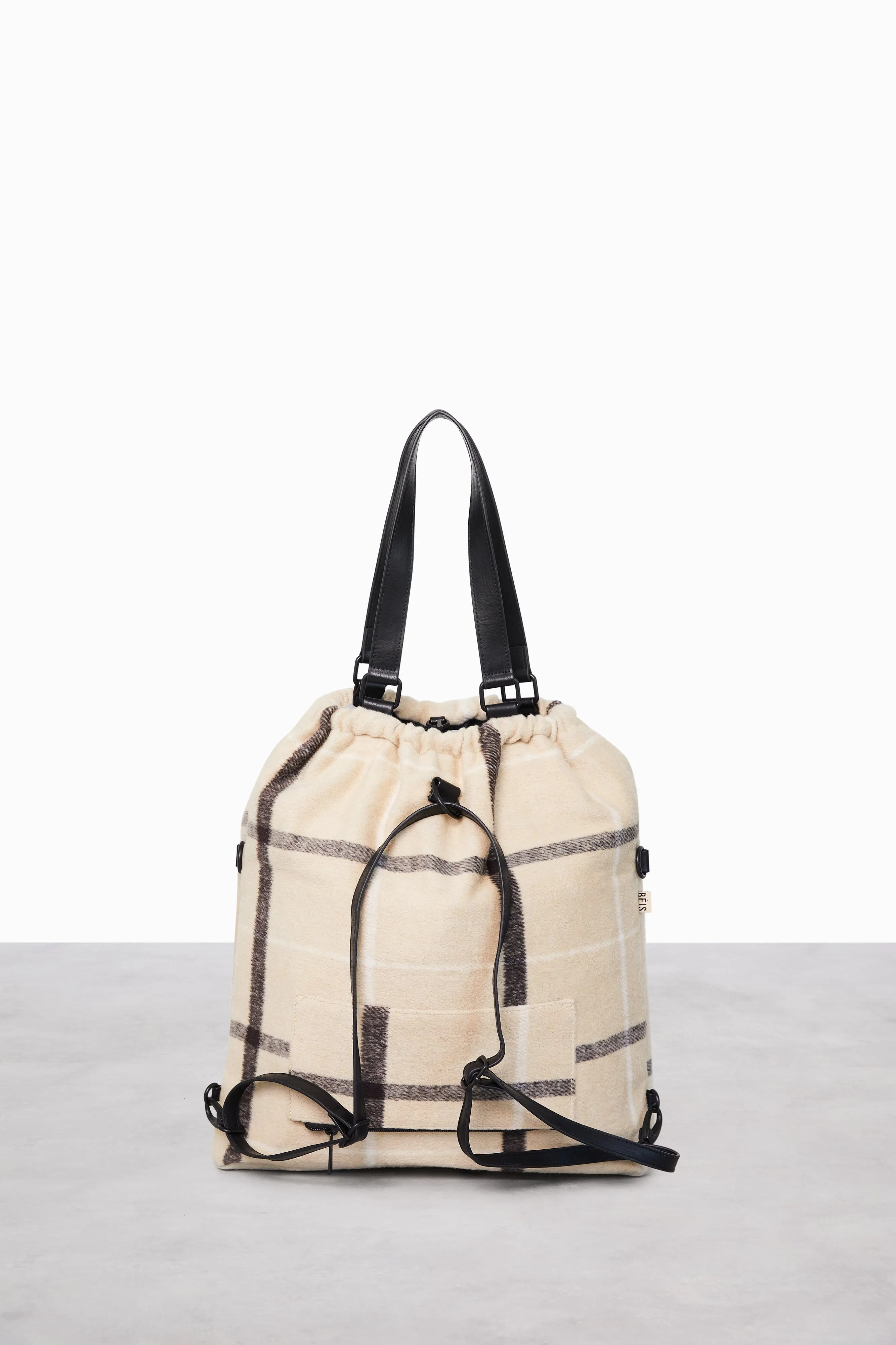 The Messenger Tote in Plaid sold by Beis product image thumbnail 4