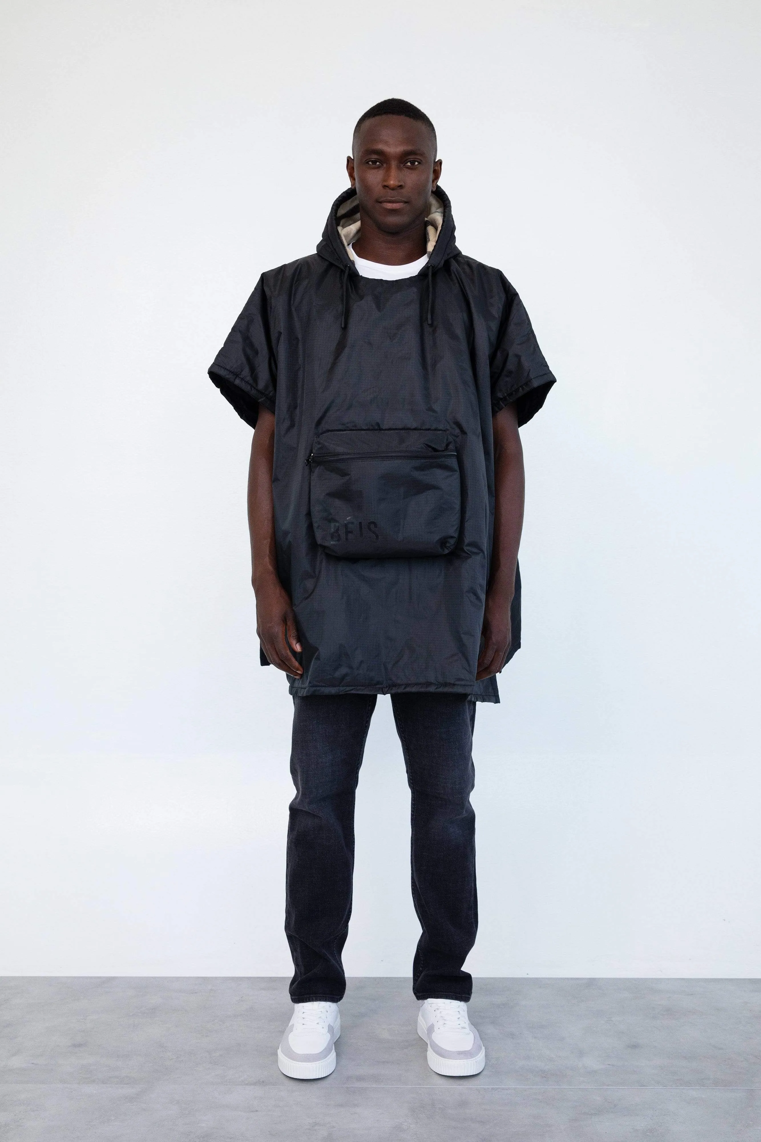 The Packable Poncho in Black sold by Beis product image thumbnail 5