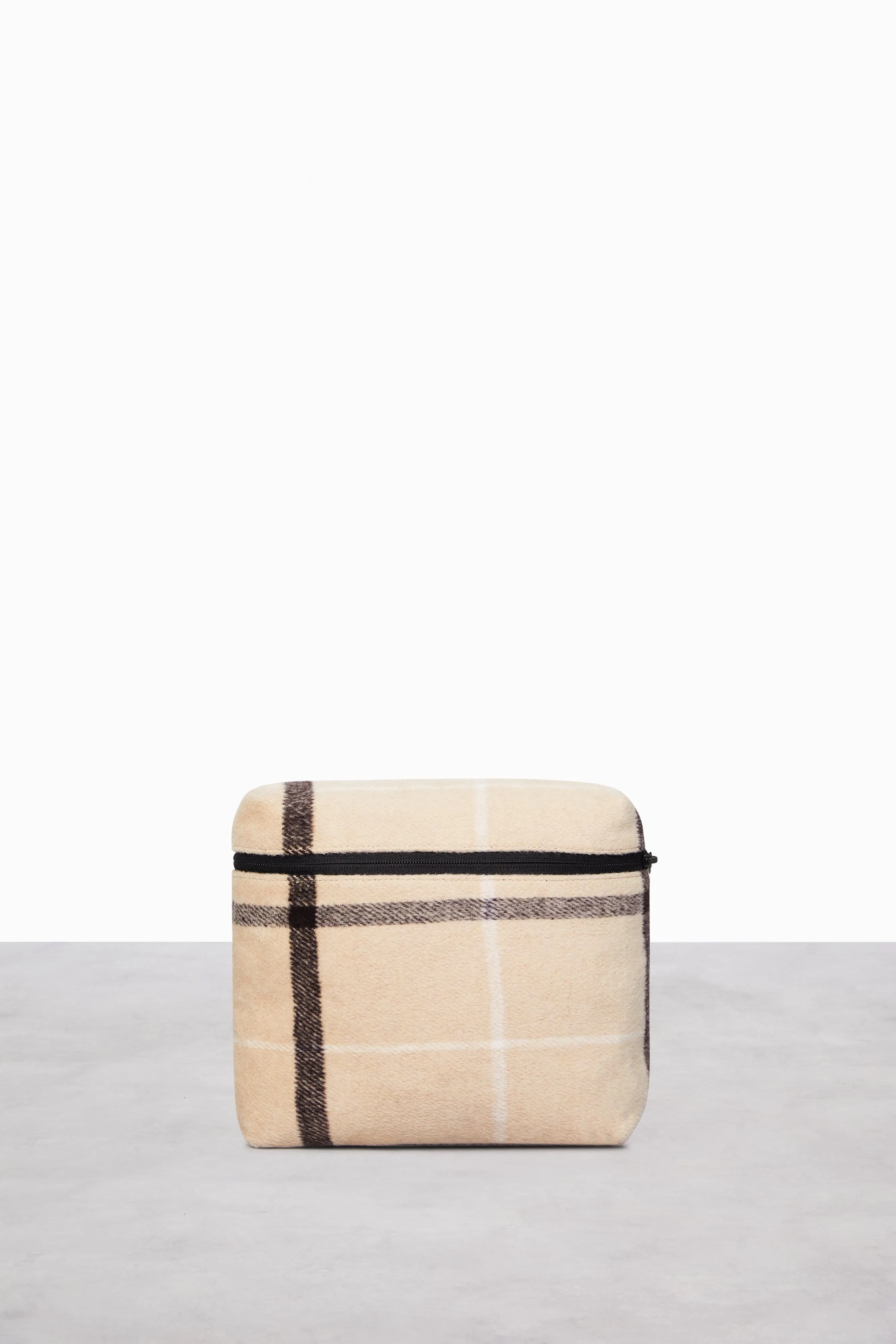 The Packable Poncho in Black sold by Beis product image thumbnail 2