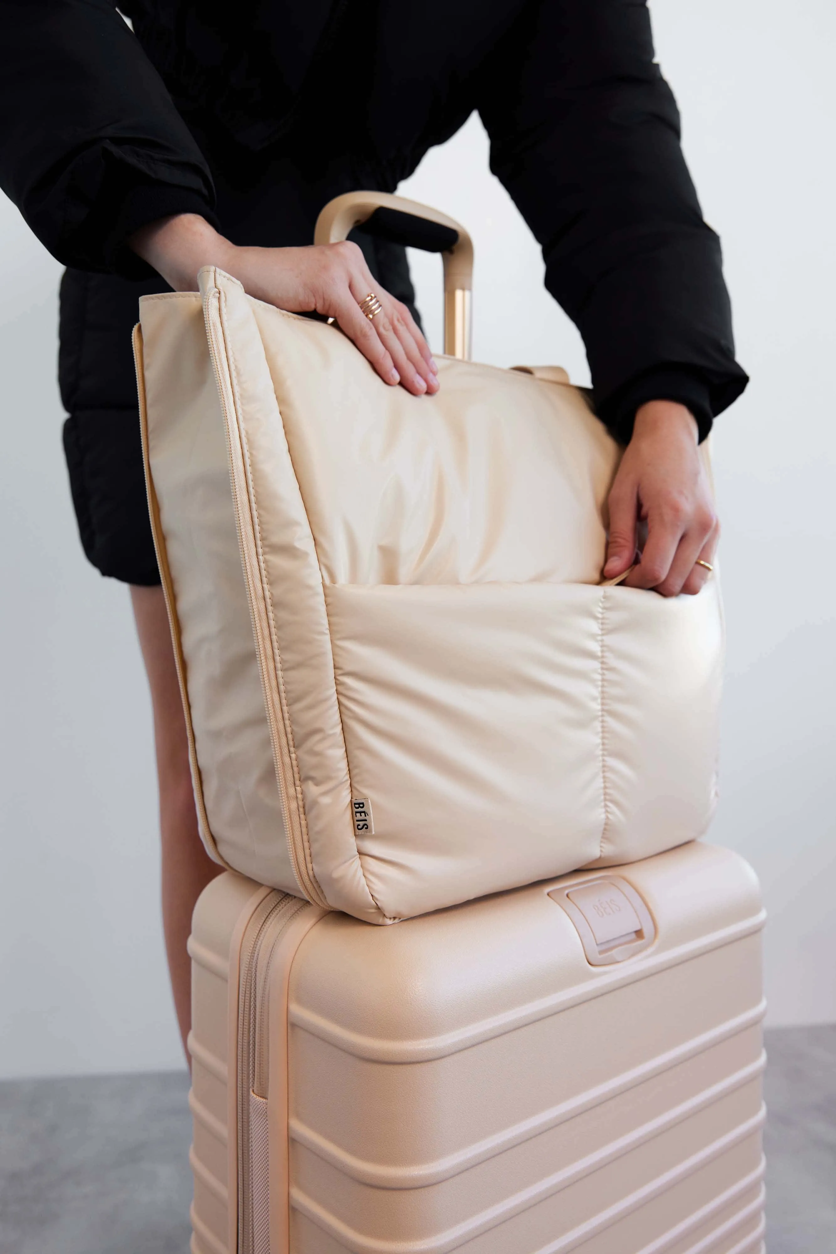 The Expandable Tote in Beige sold by Beis product image thumbnail 5