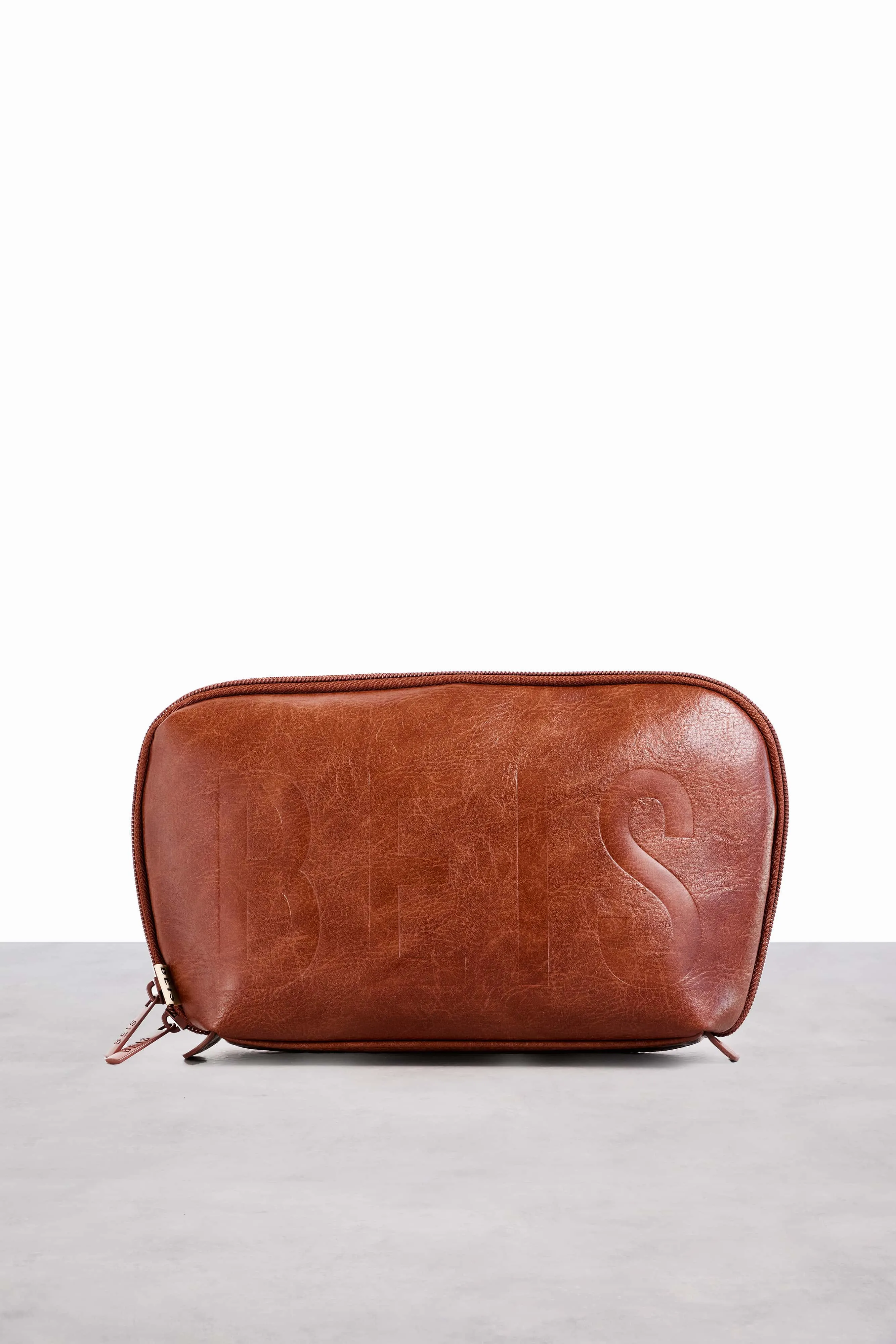The Cosmetic Pouch Set in Maple sold by Beis product image thumbnail 2