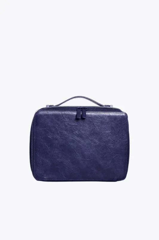 The Cosmetic Case in Navy made by Beis