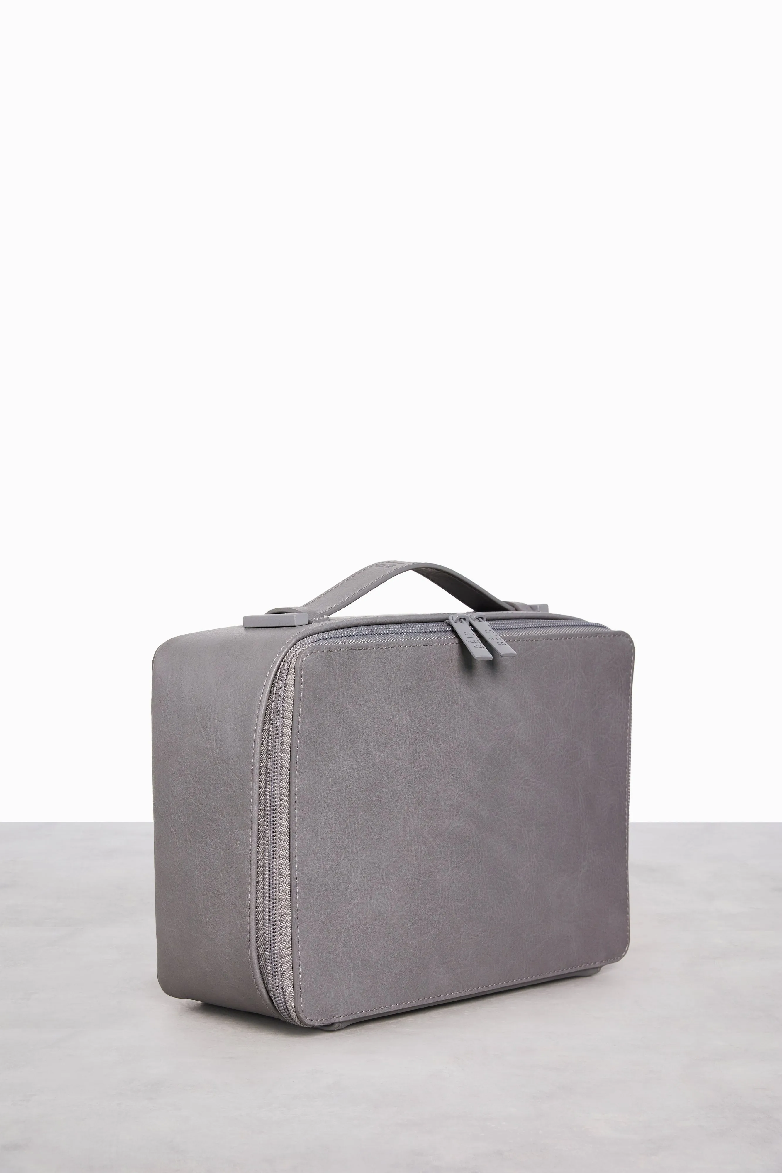The Cosmetic Case in Grey sold by Beis product image thumbnail 5