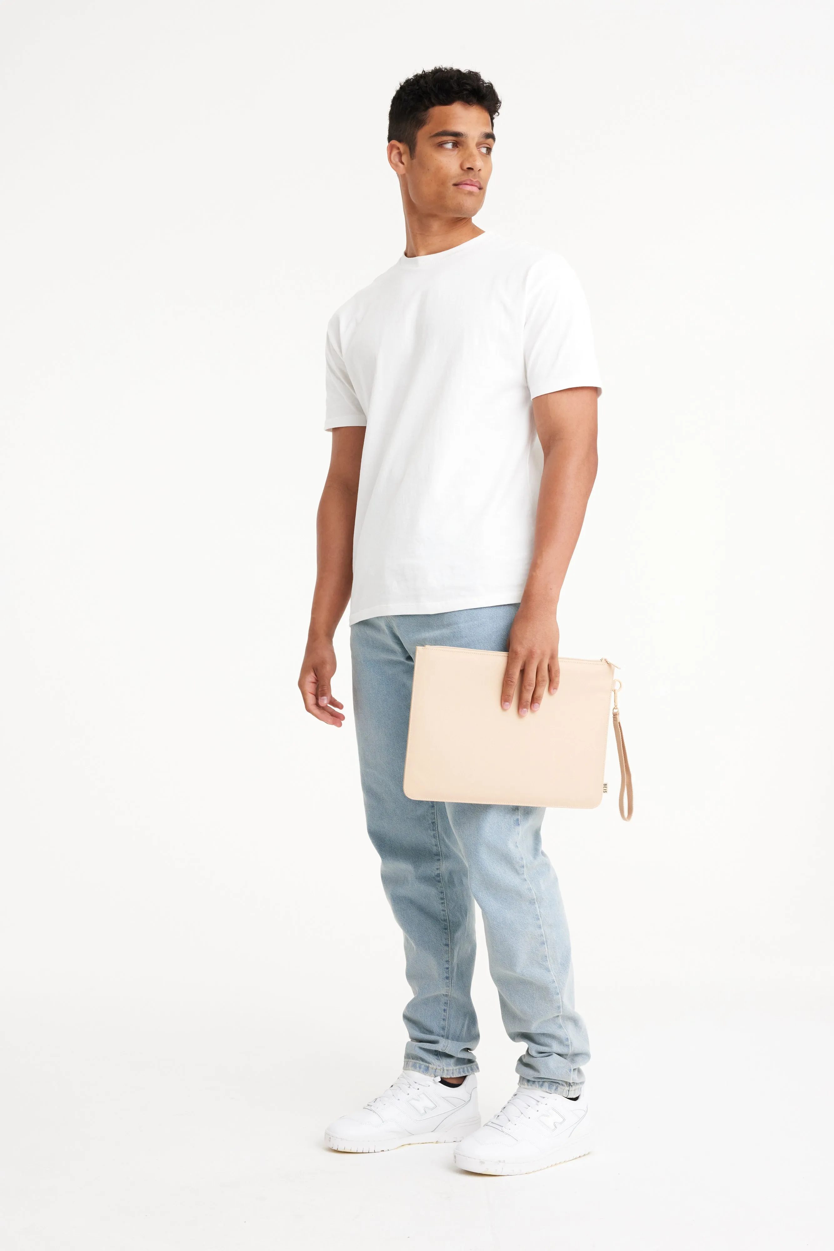 The BÉISics Laptop Pouch in Beige sold by Beis product image thumbnail 5