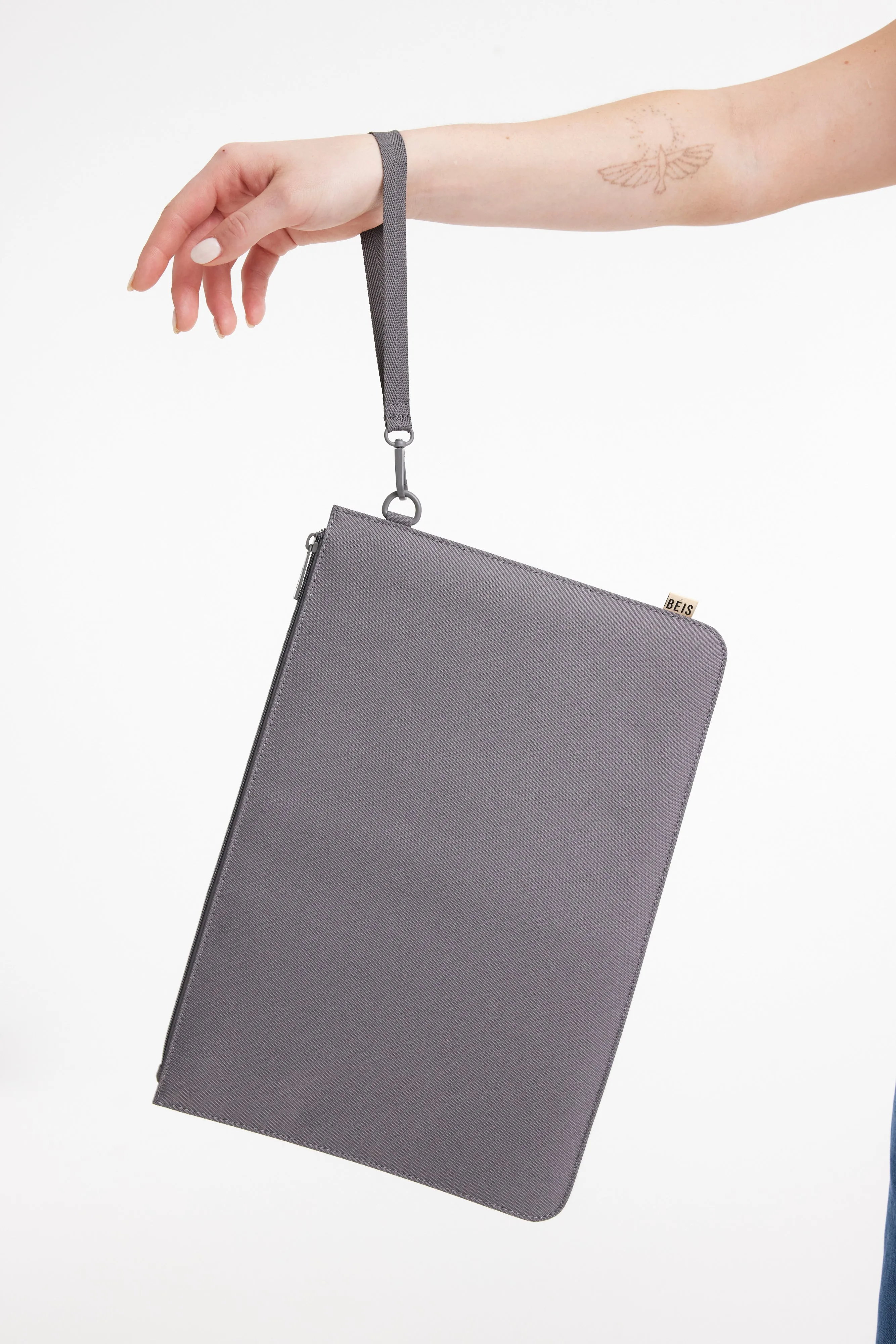 The BÉISics Laptop Pouch in Grey sold by Beis product image thumbnail 3