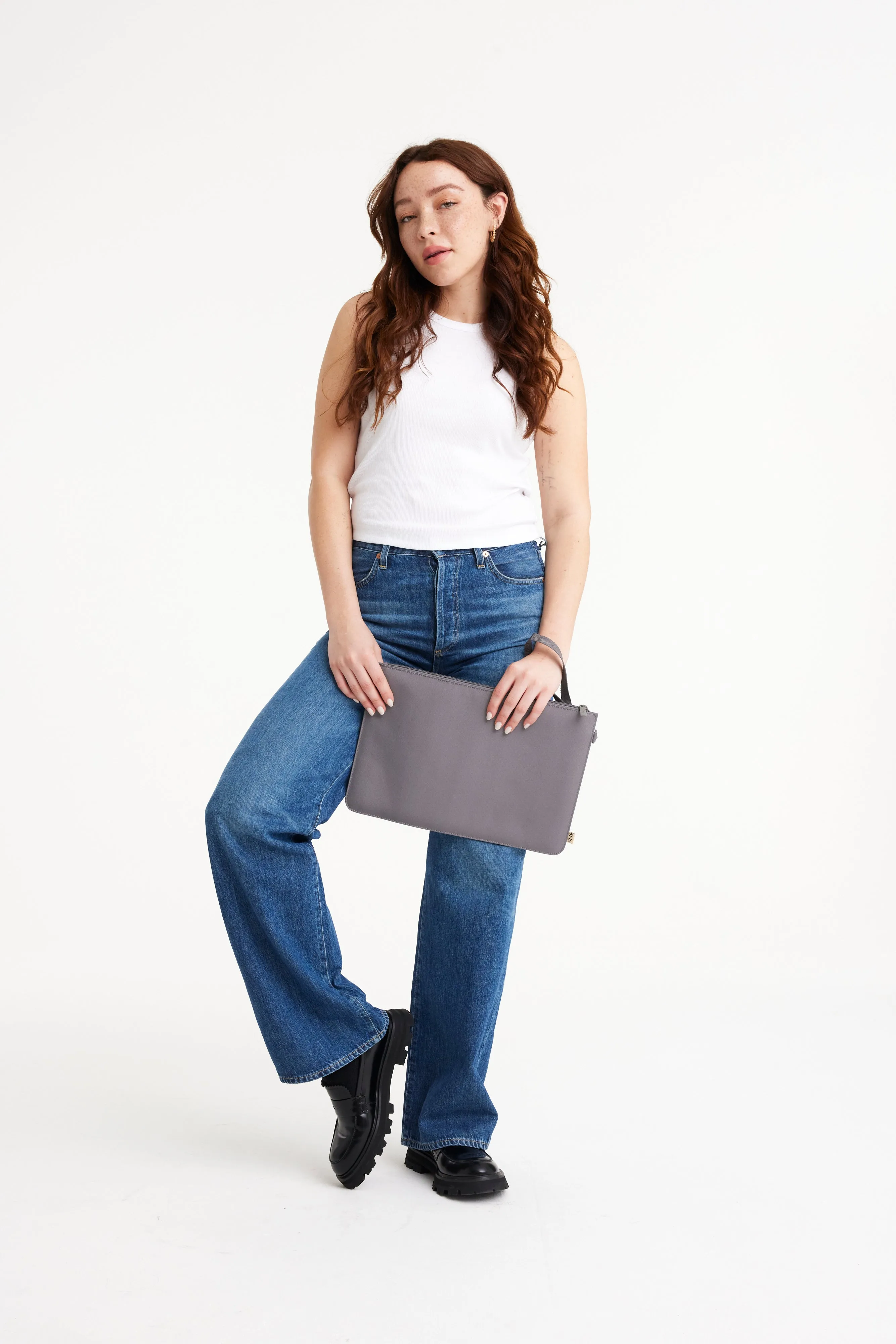The BÉISics Laptop Pouch in Grey sold by Beis product image thumbnail 5