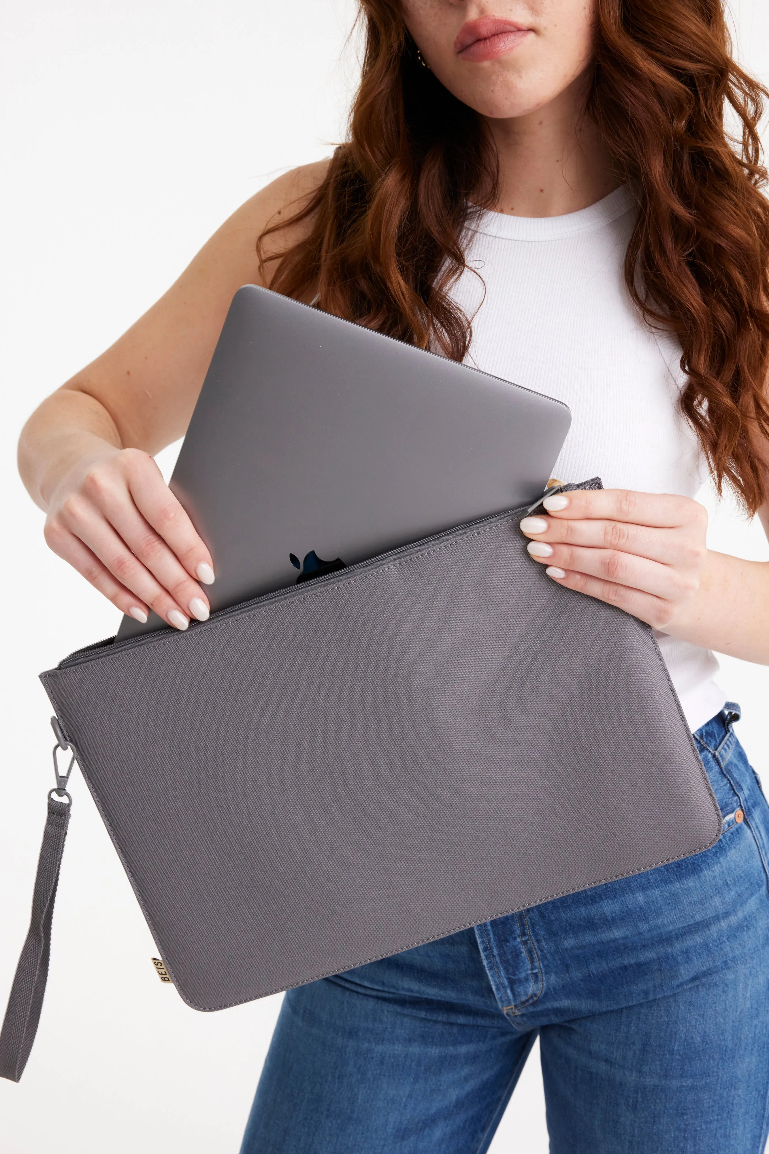 The BÉISics Laptop Pouch in Grey sold by Beis product image thumbnail 2
