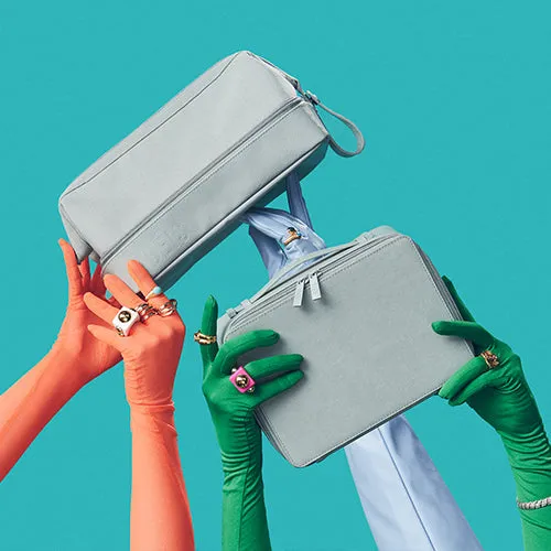 The Dopp Kit in Slate sold by Beis product image thumbnail 5