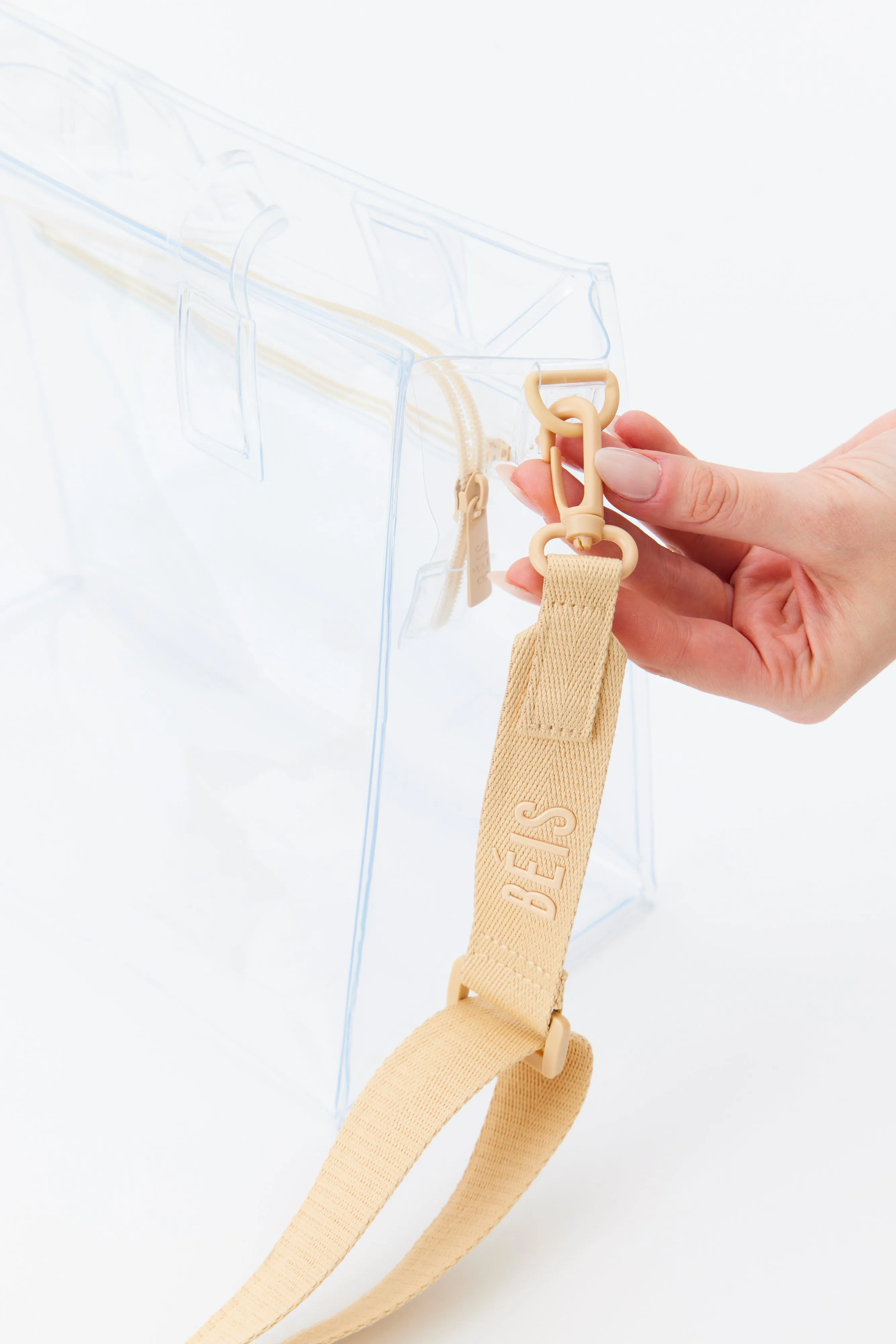 The Stadium Tote in Clear sold by Beis product image thumbnail 3