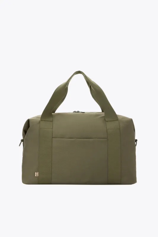 The BÉISics Duffle in Olive made by Beis