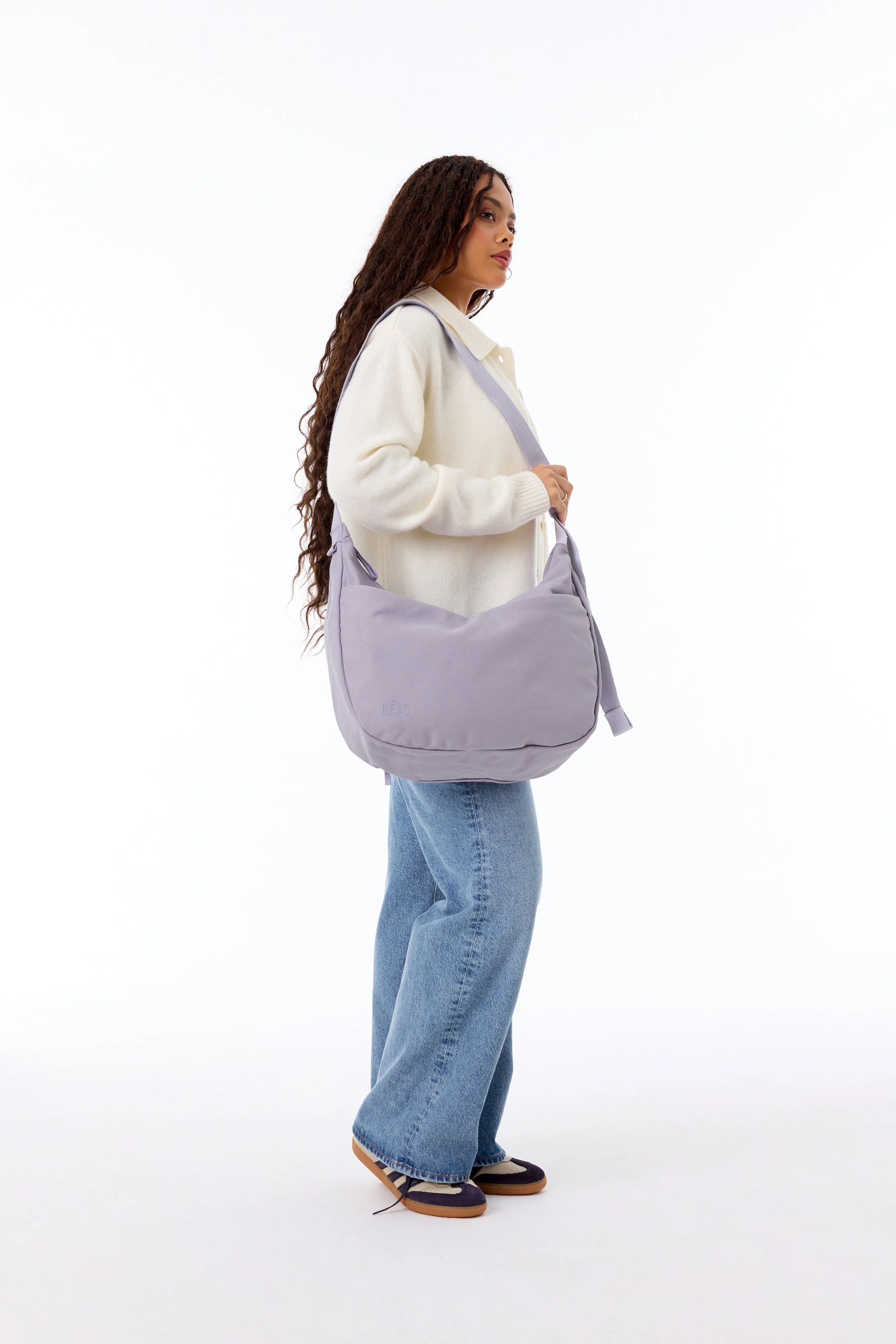 The Carryall Crossbody in Lavender sold by Beis product image thumbnail 5